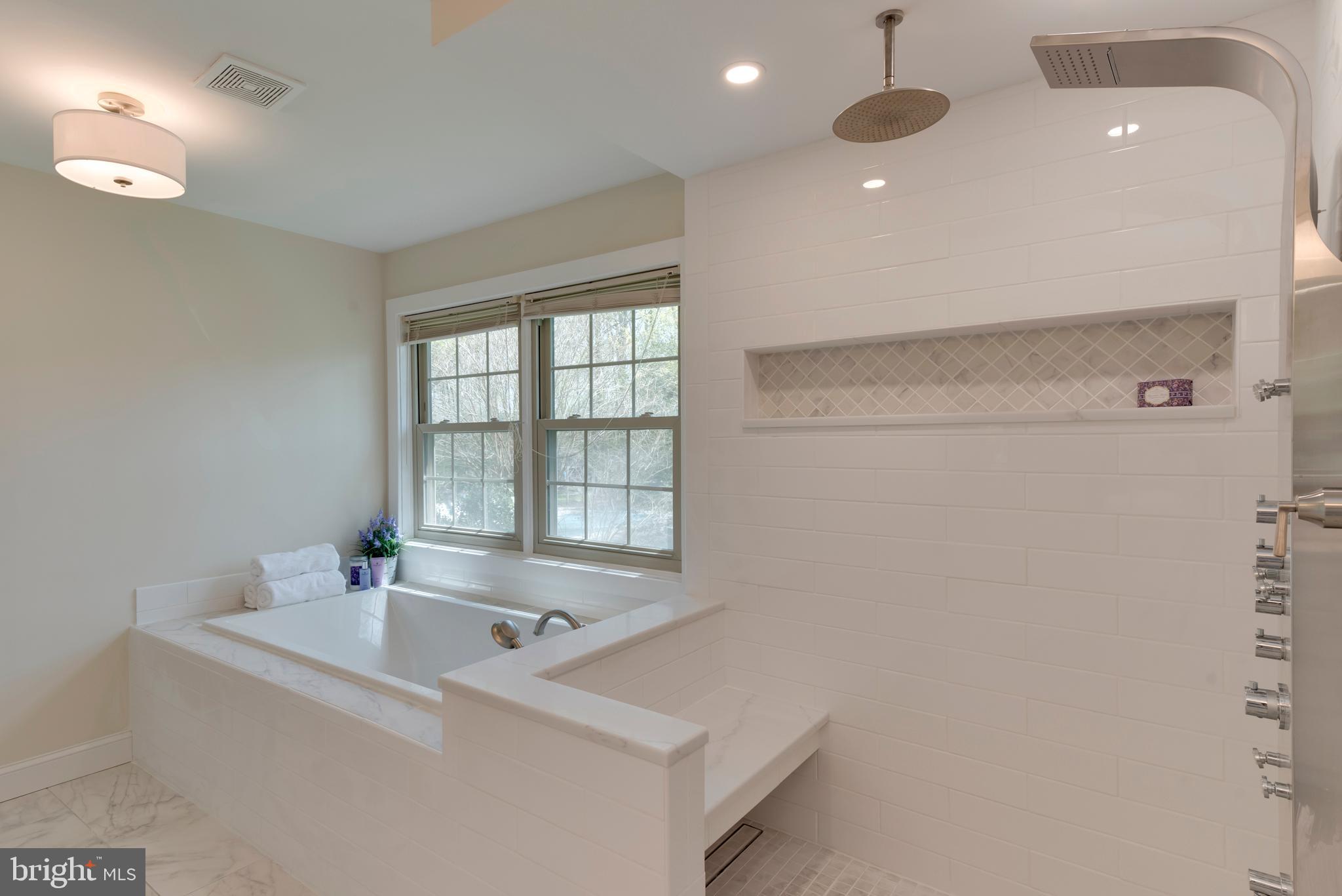 BRIARWOOD - Residential