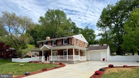 Photo of 5219 Holden Street, FAIRFAX, VA 22032 (MLS # VAFX2309334)