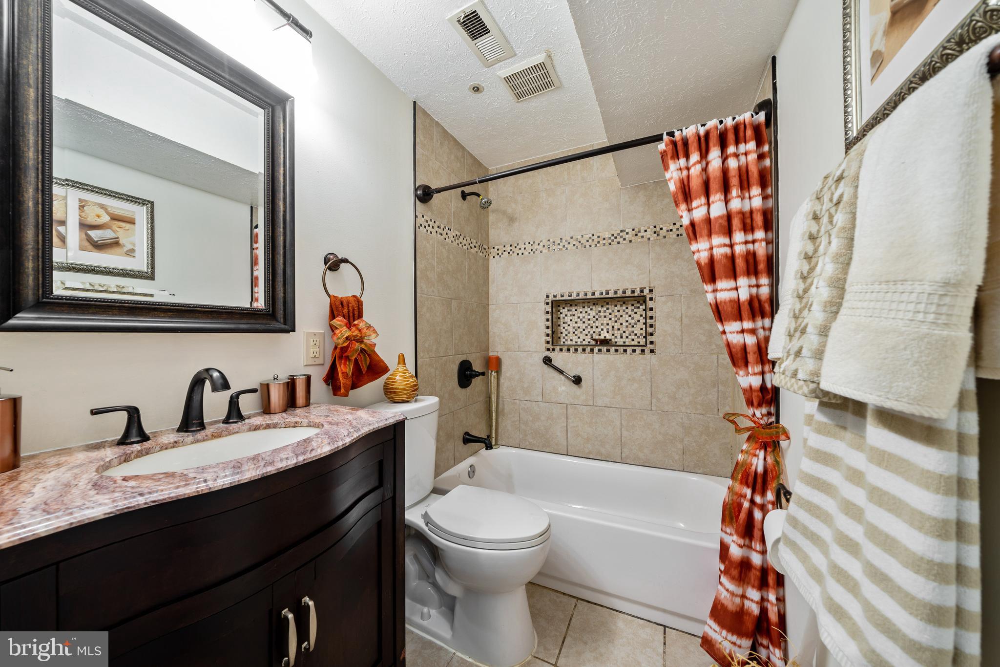 MARLTON 100 - Residential