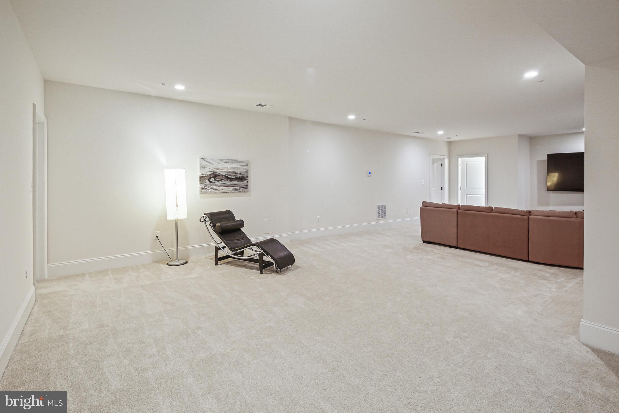 TROTTERS GLEN - Residential