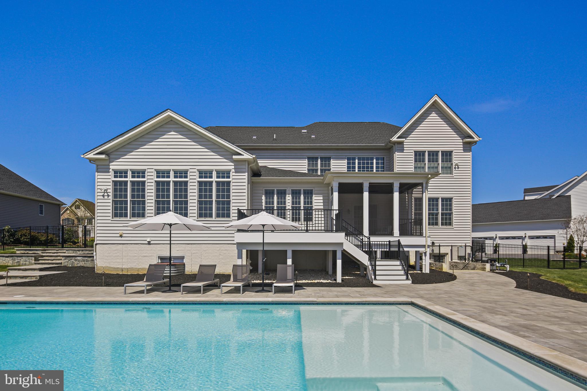 TROTTERS GLEN - Residential