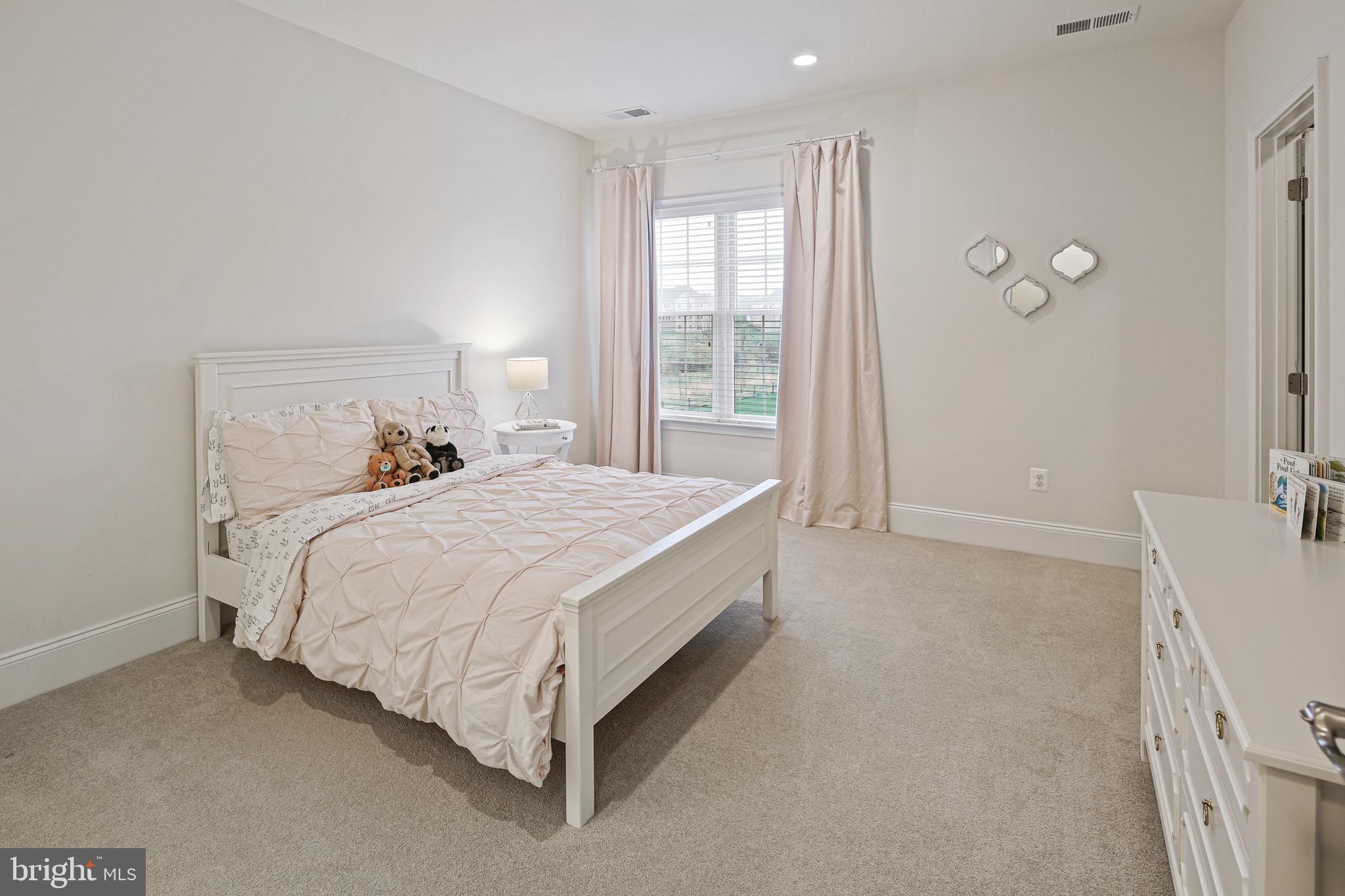 TROTTERS GLEN - Residential