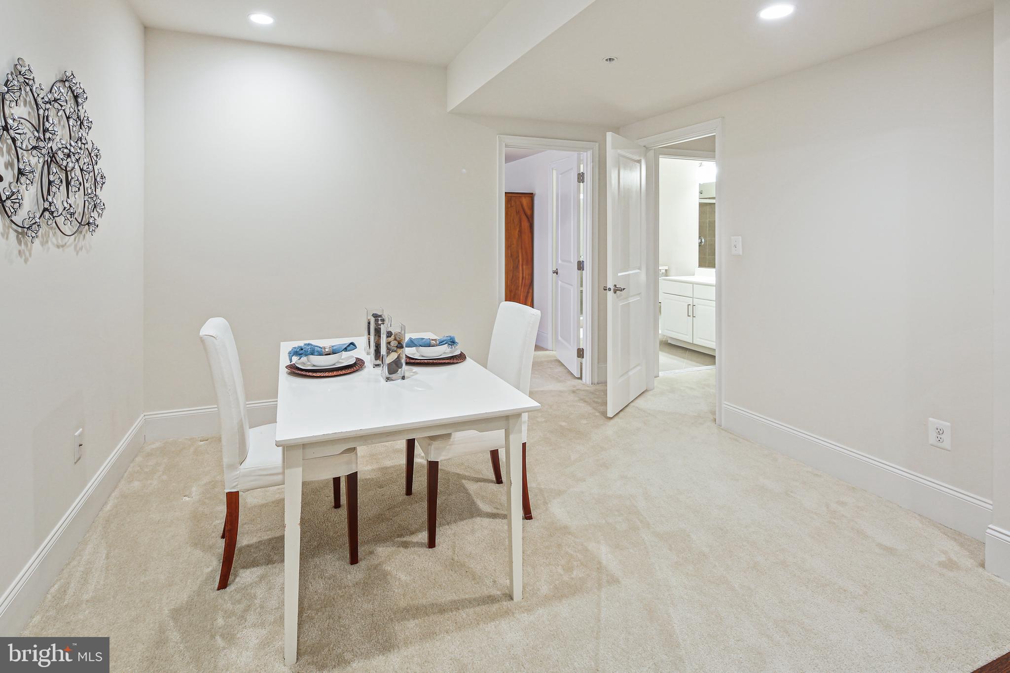 TROTTERS GLEN - Residential