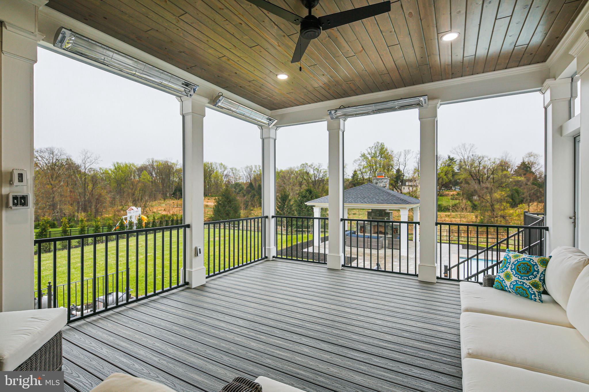 TROTTERS GLEN - Residential