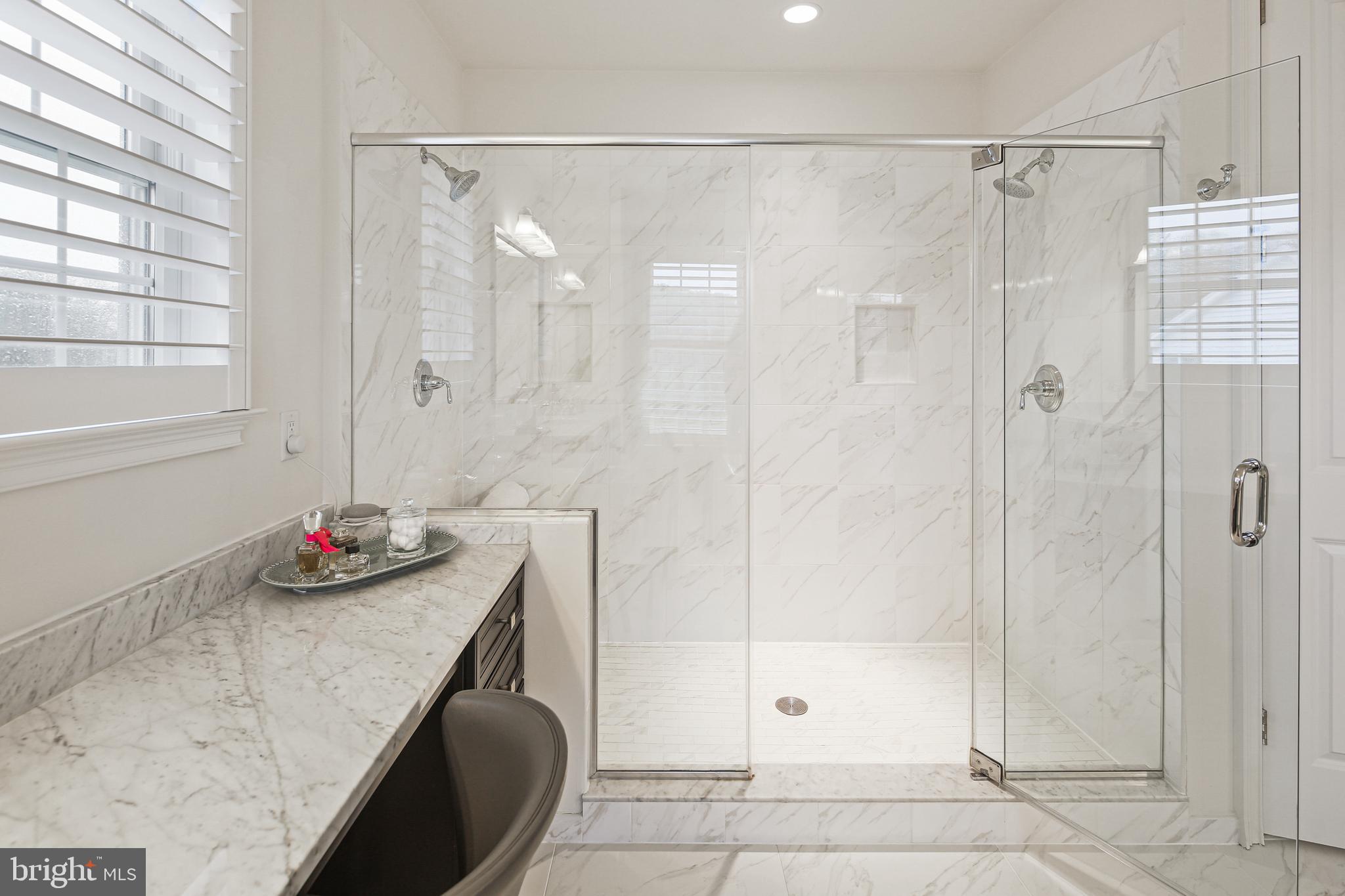 TROTTERS GLEN - Residential