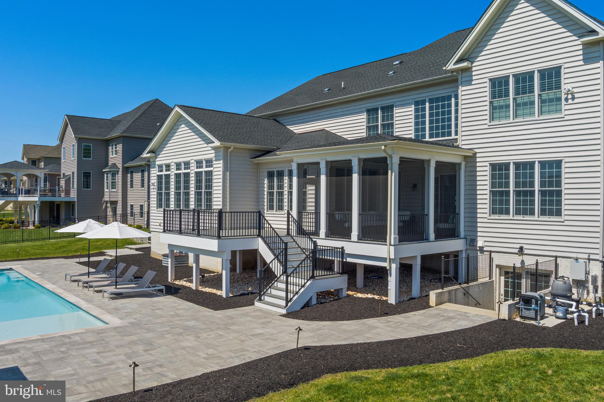 TROTTERS GLEN - Residential