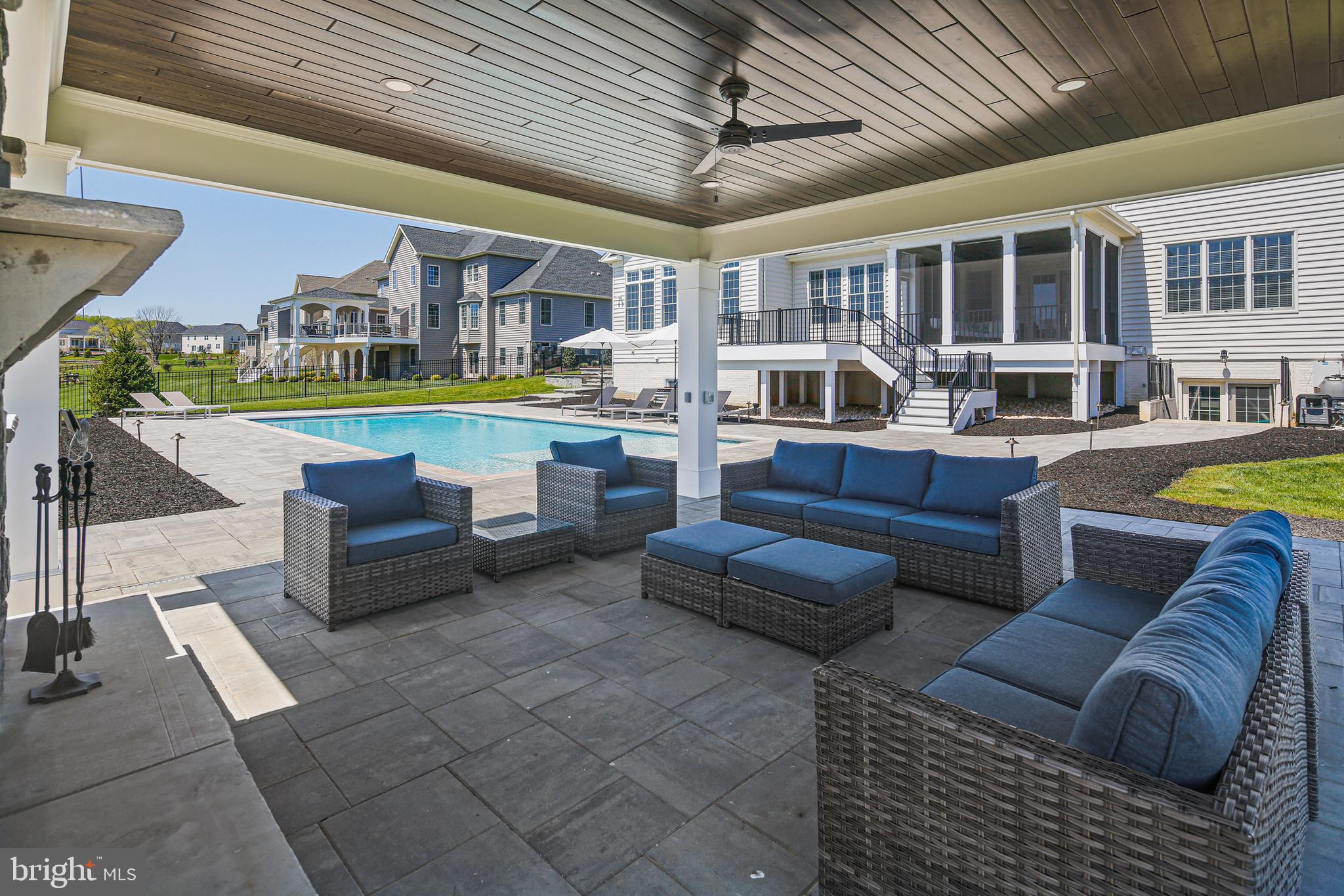 TROTTERS GLEN - Residential