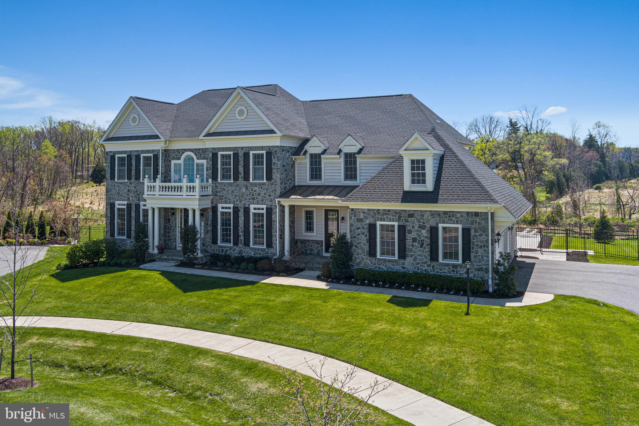 TROTTERS GLEN - Residential