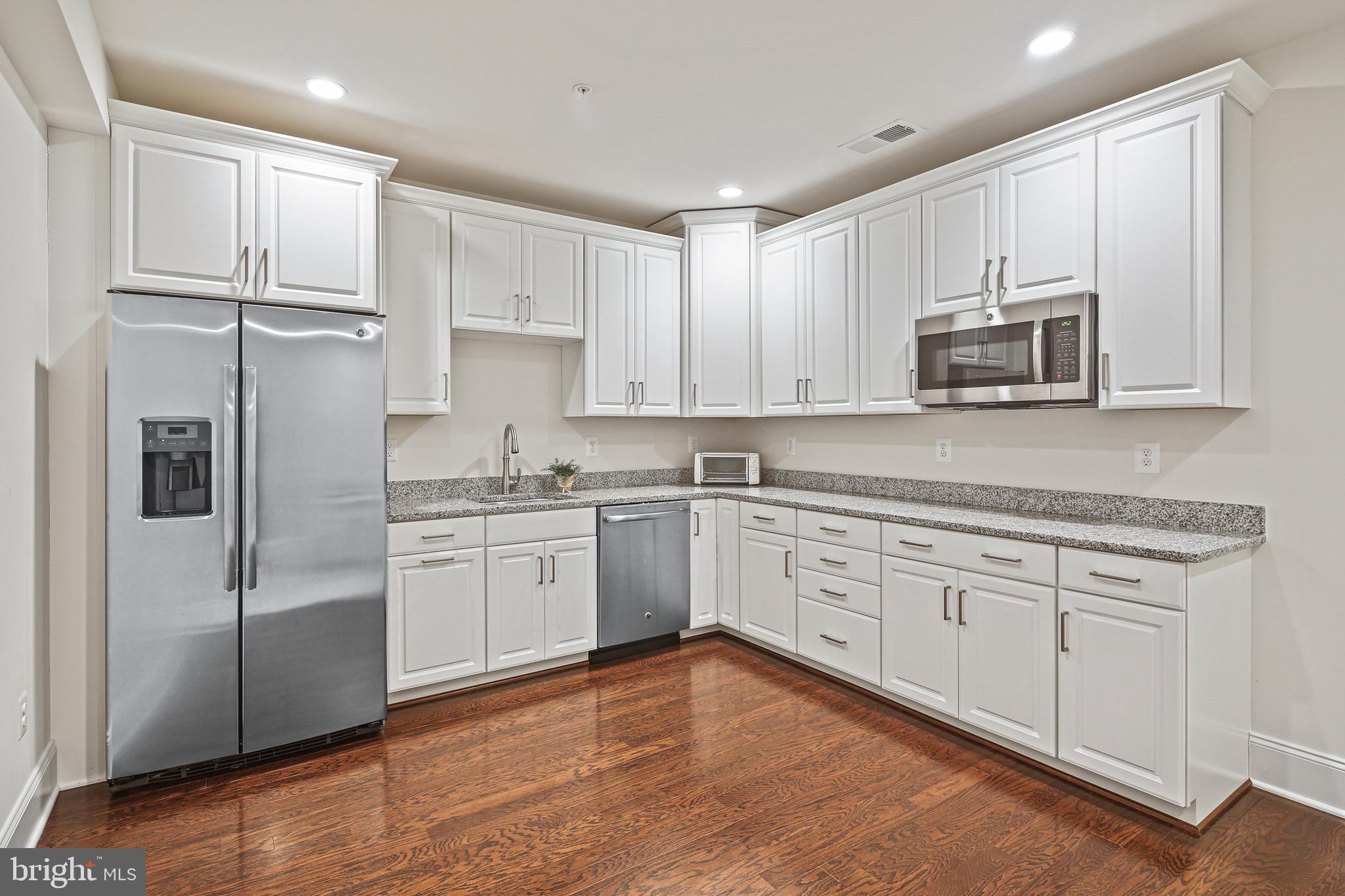 TROTTERS GLEN - Residential