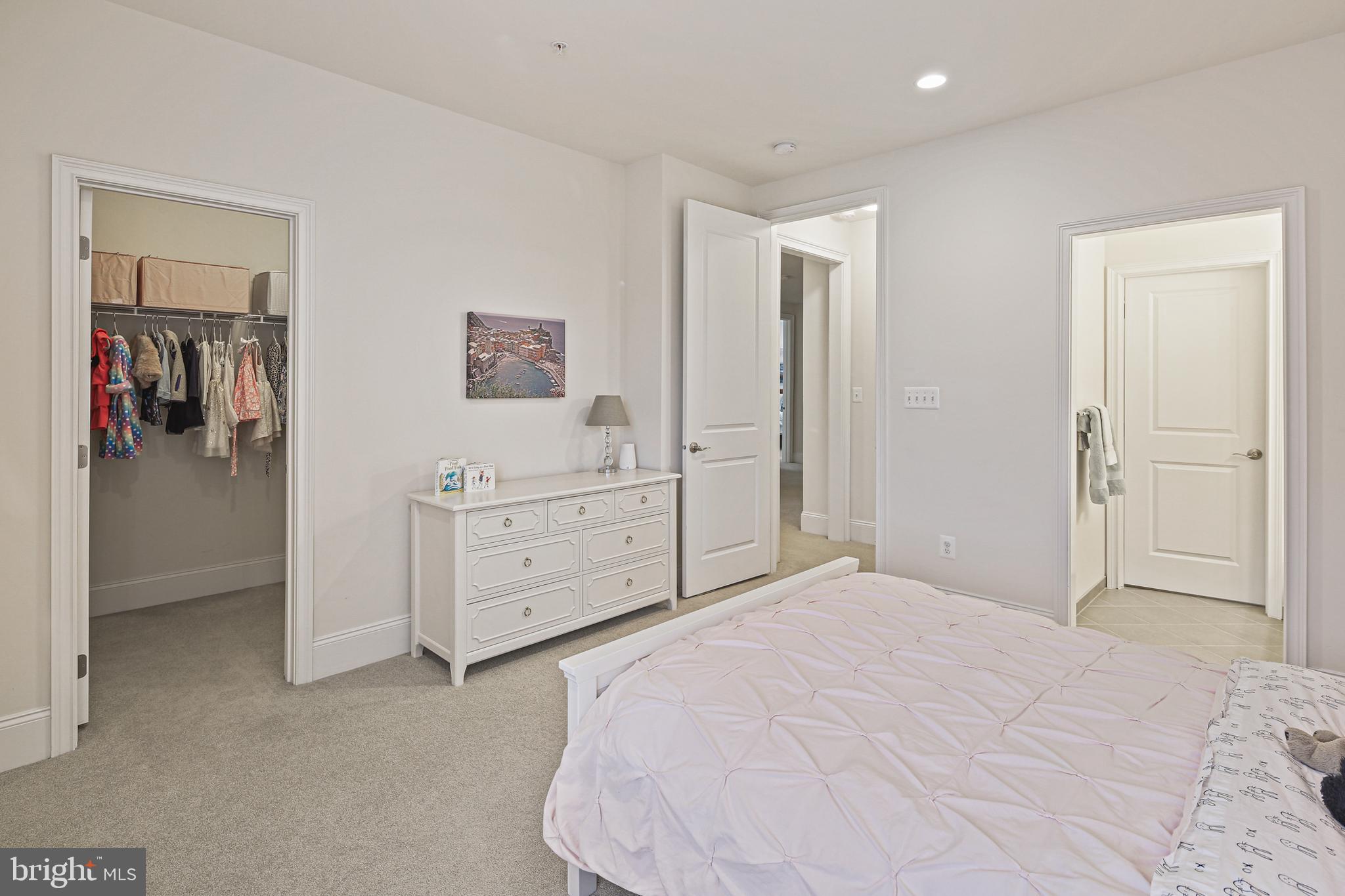 TROTTERS GLEN - Residential