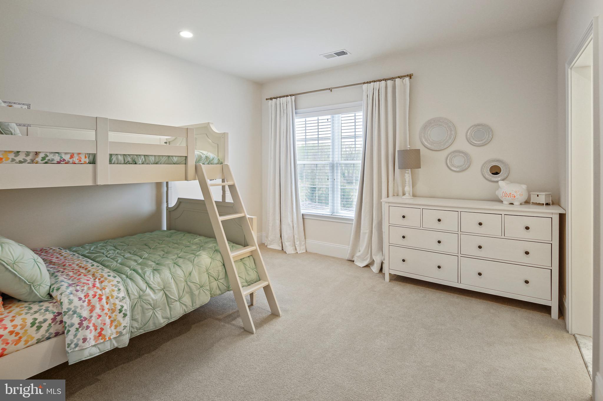 TROTTERS GLEN - Residential