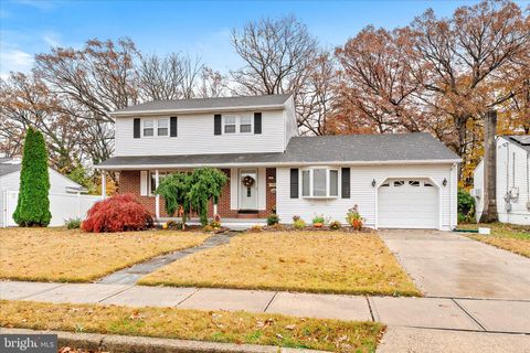 Homes For Sale - 5 Tartear Drive<br/> HAMILTON, NJ 08610