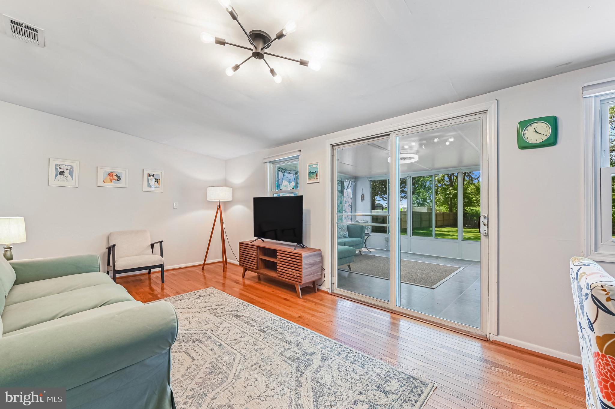 COLUMBIA BEACH - Residential