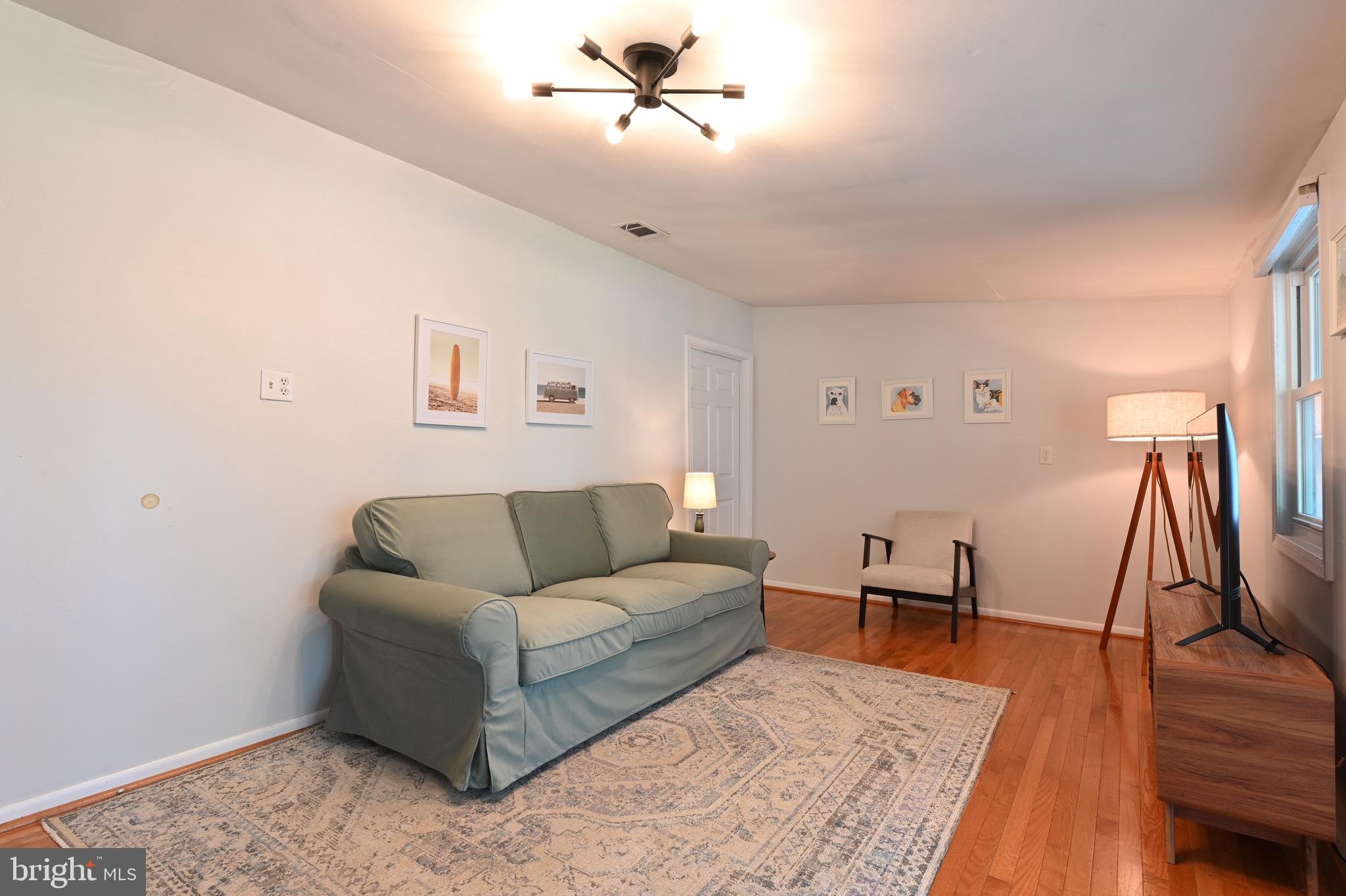 COLUMBIA BEACH - Residential