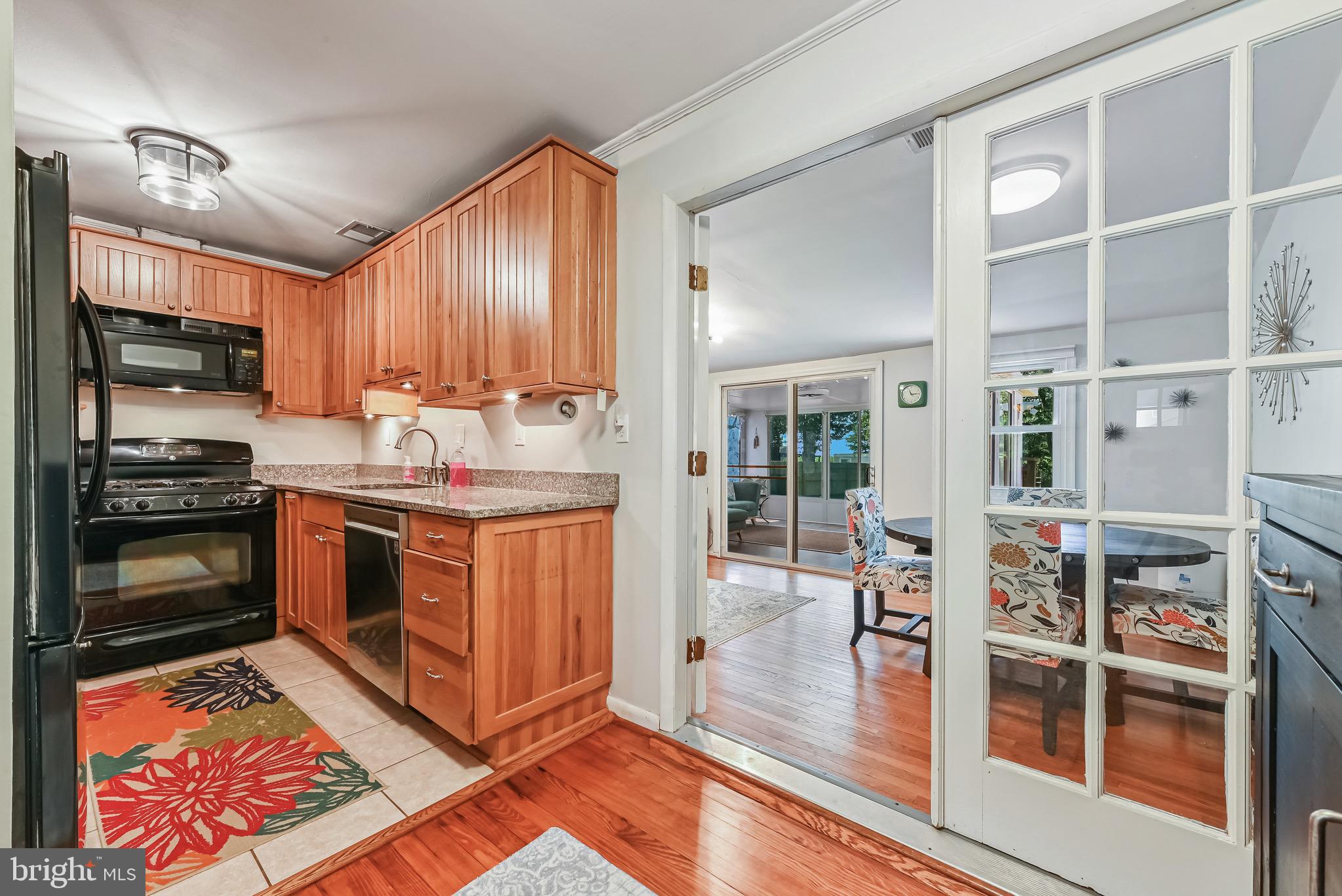 COLUMBIA BEACH - Residential