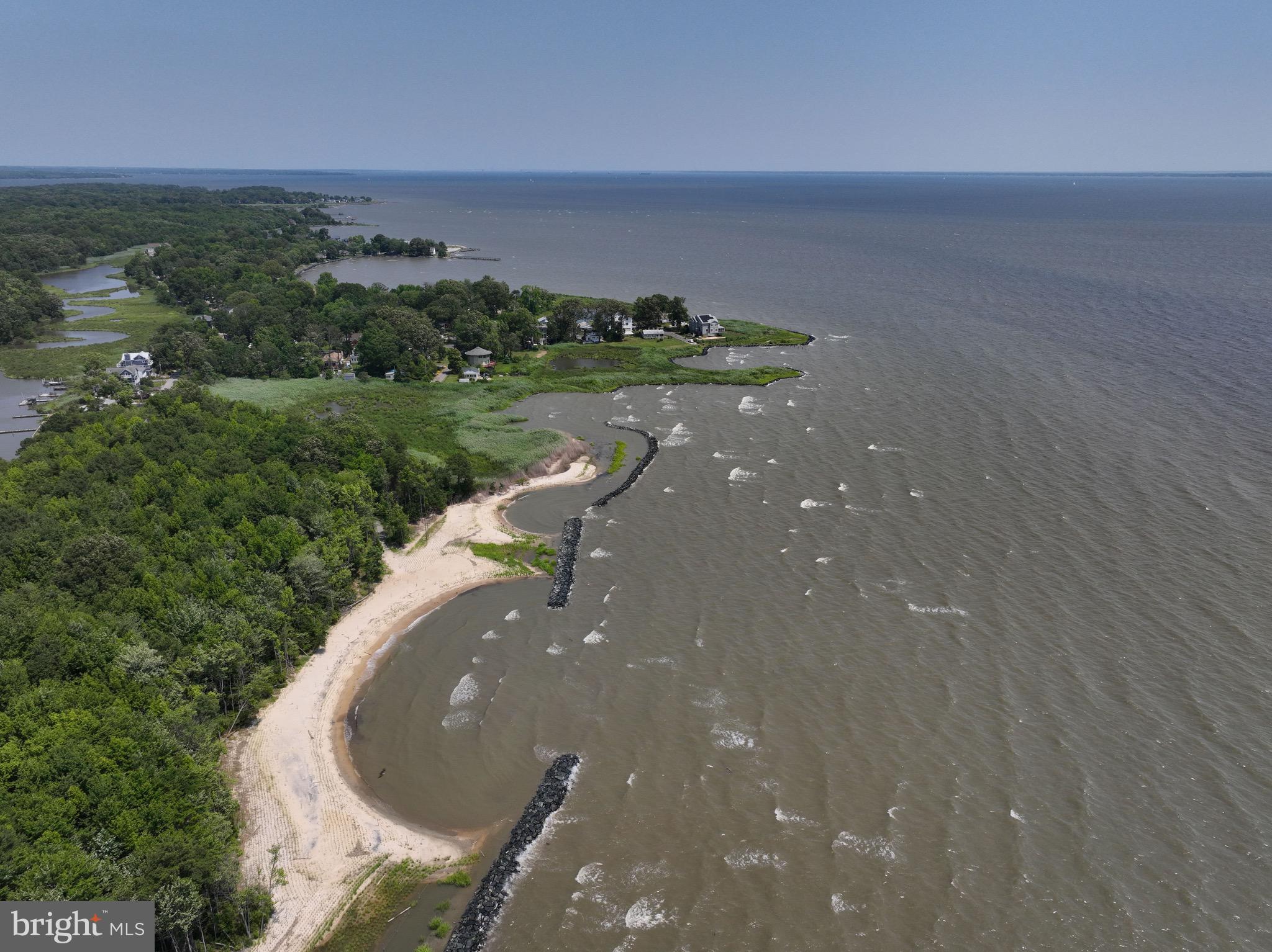 COLUMBIA BEACH - Residential