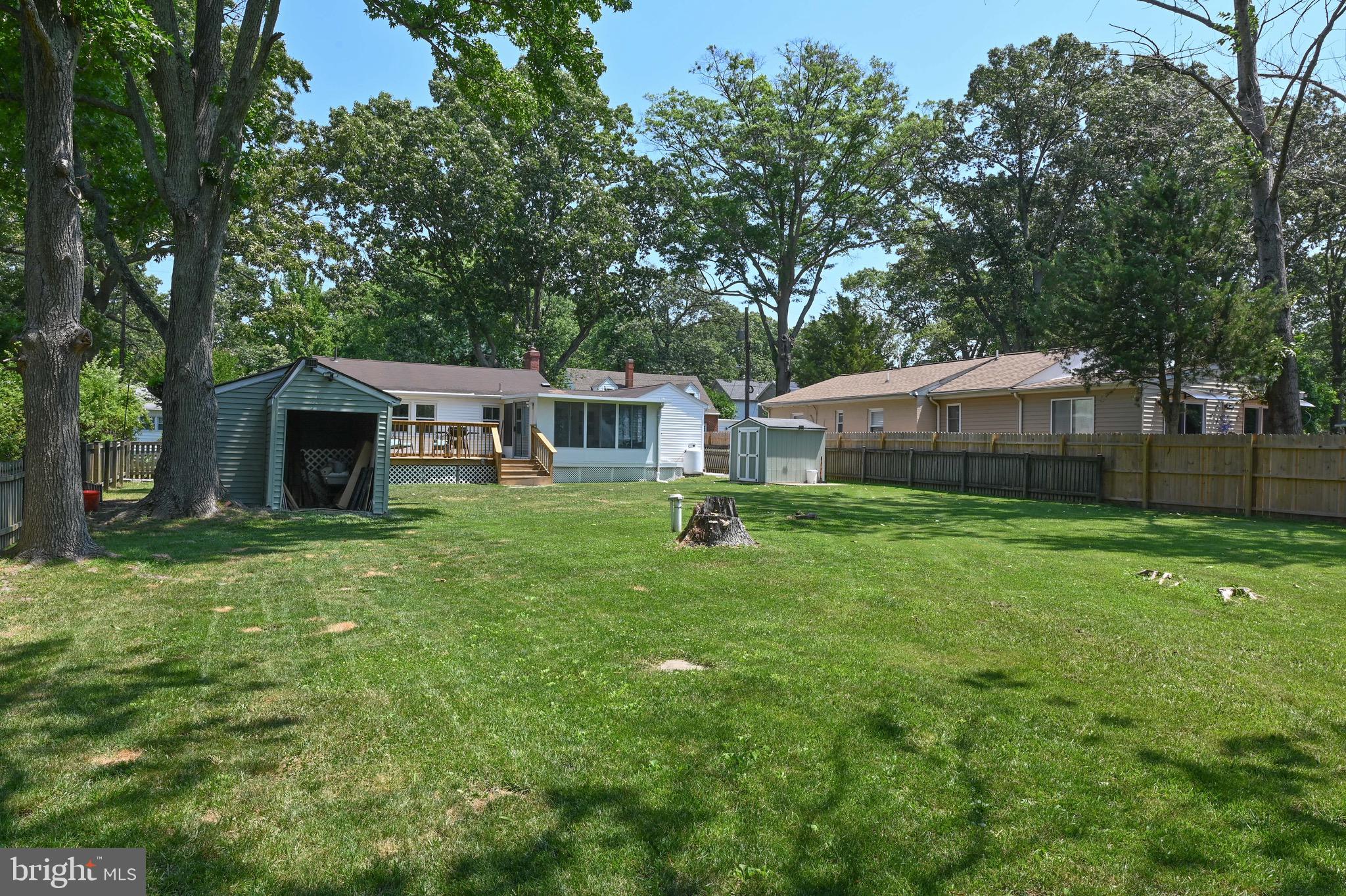 COLUMBIA BEACH - Residential