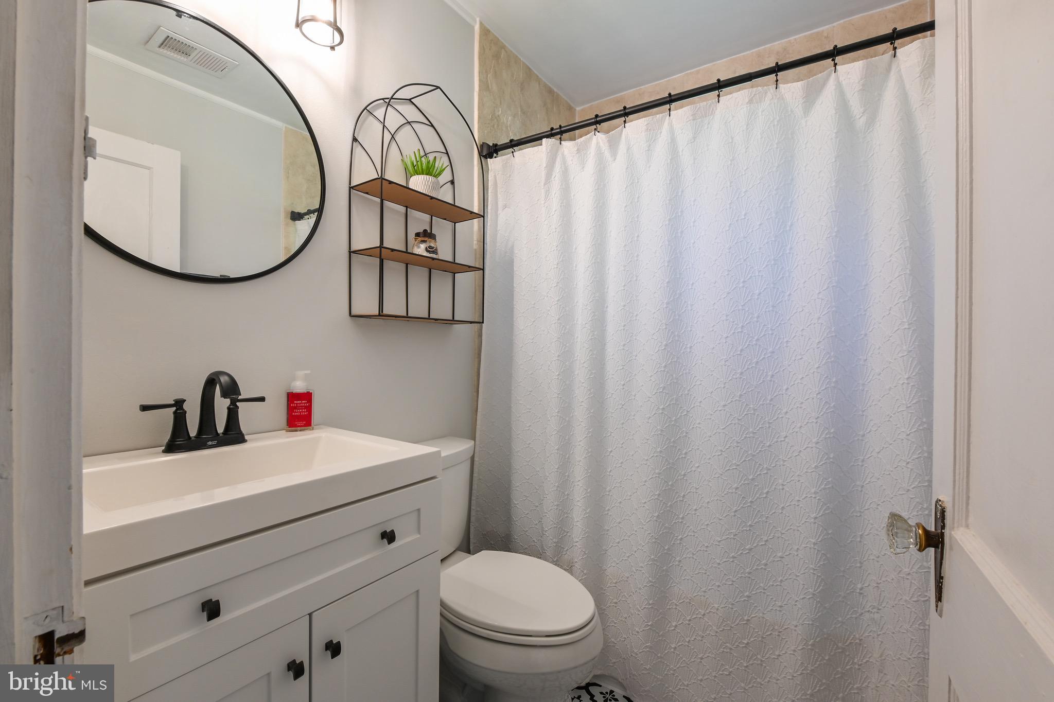 COLUMBIA BEACH - Residential