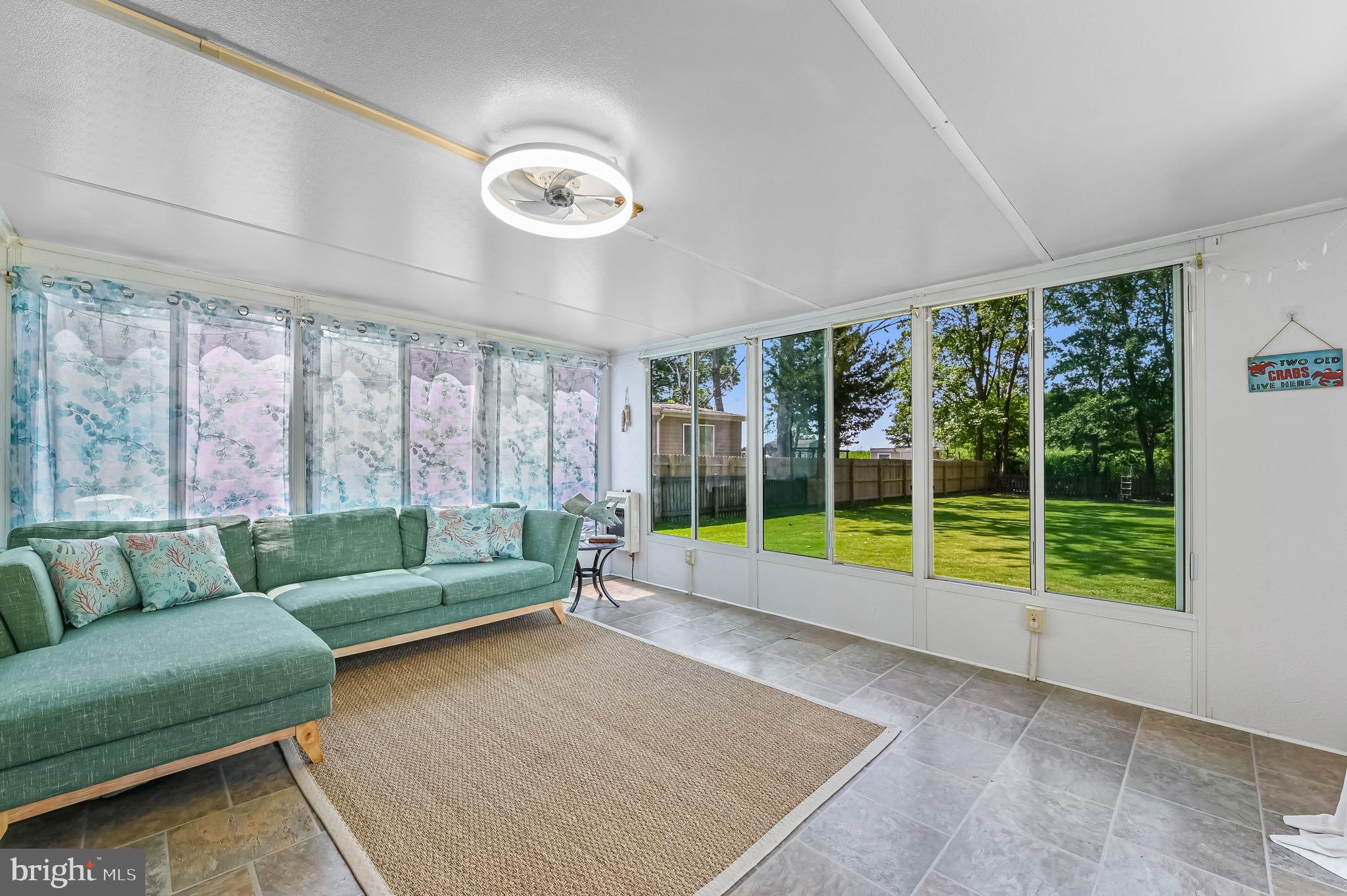 COLUMBIA BEACH - Residential