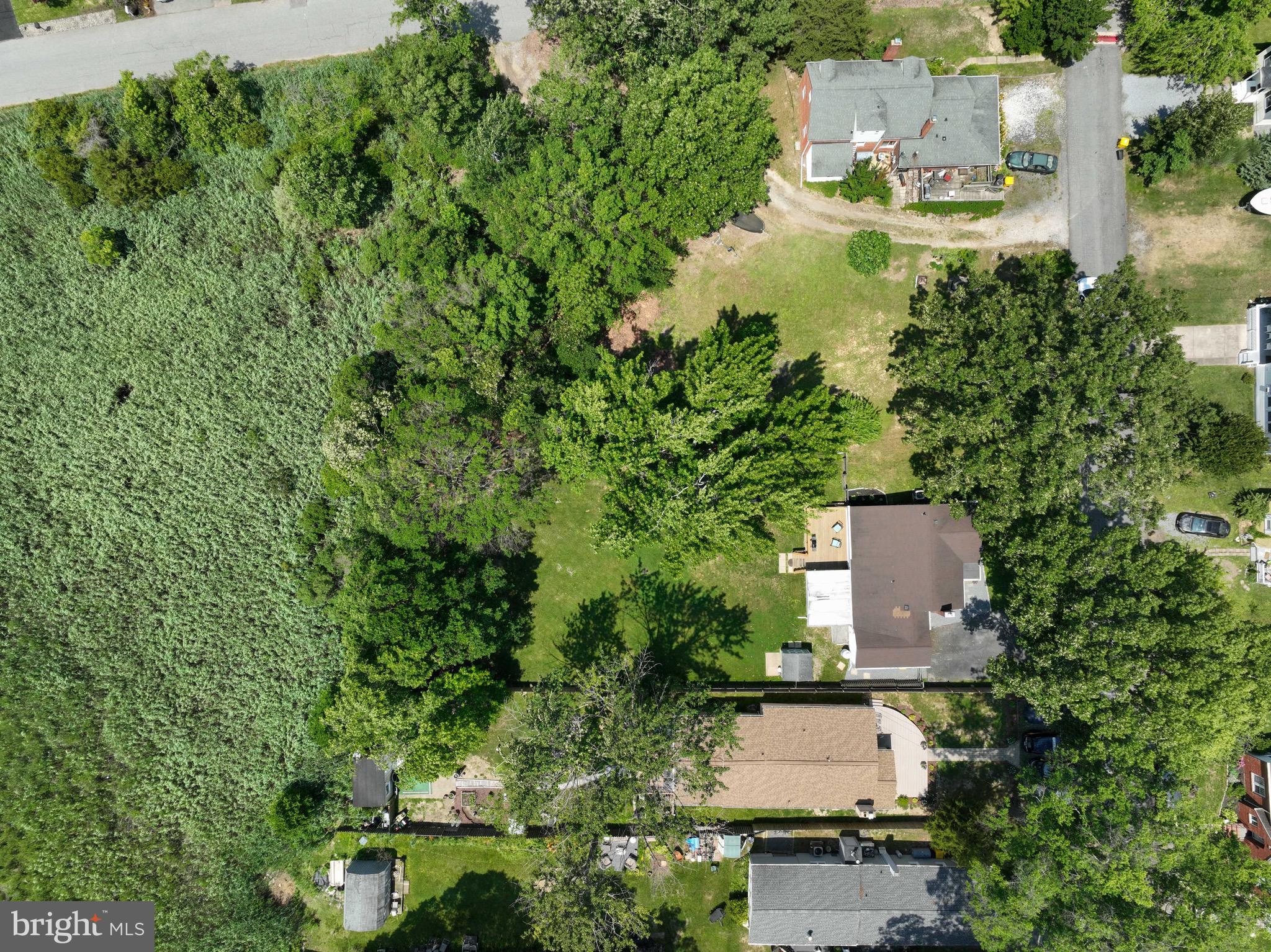 COLUMBIA BEACH - Residential