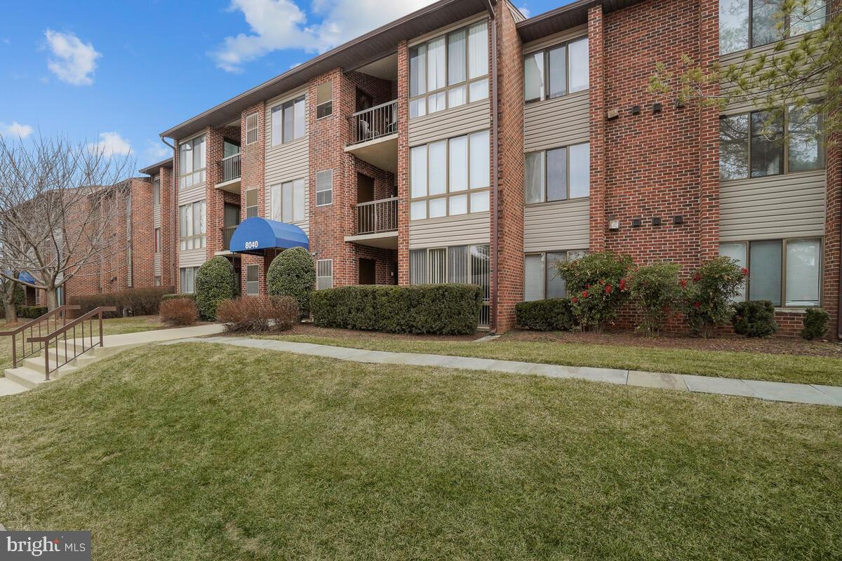 MALLARD COVE CONDOMINIUMS - Residential