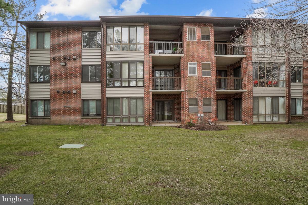 MALLARD COVE CONDOMINIUMS - Residential