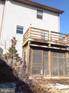 HILLTOP HOMES - Residential Lease