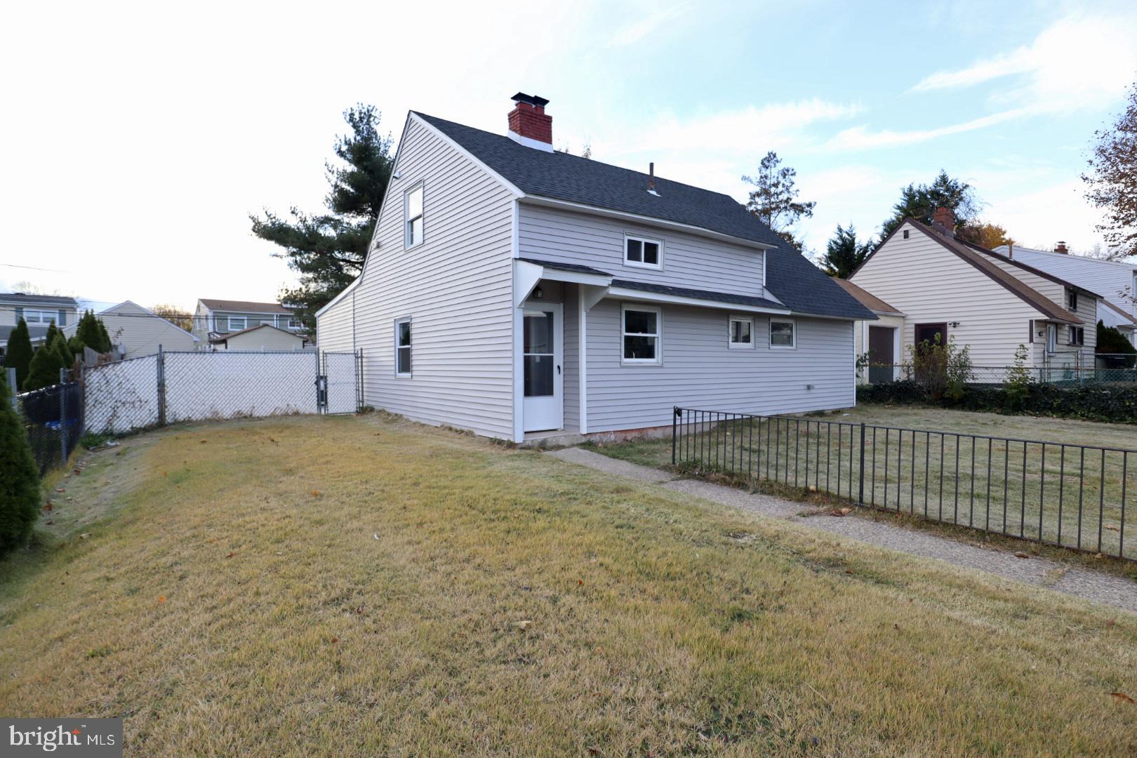 ACADEMY GARDENS - Residential