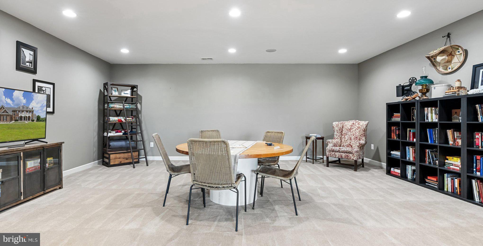 CHUDLEIGH FARM - Residential