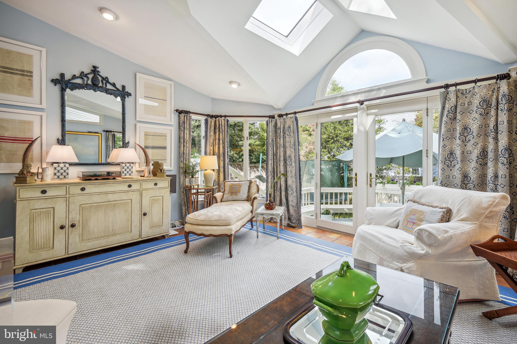 CHEVY CHASE - Residential