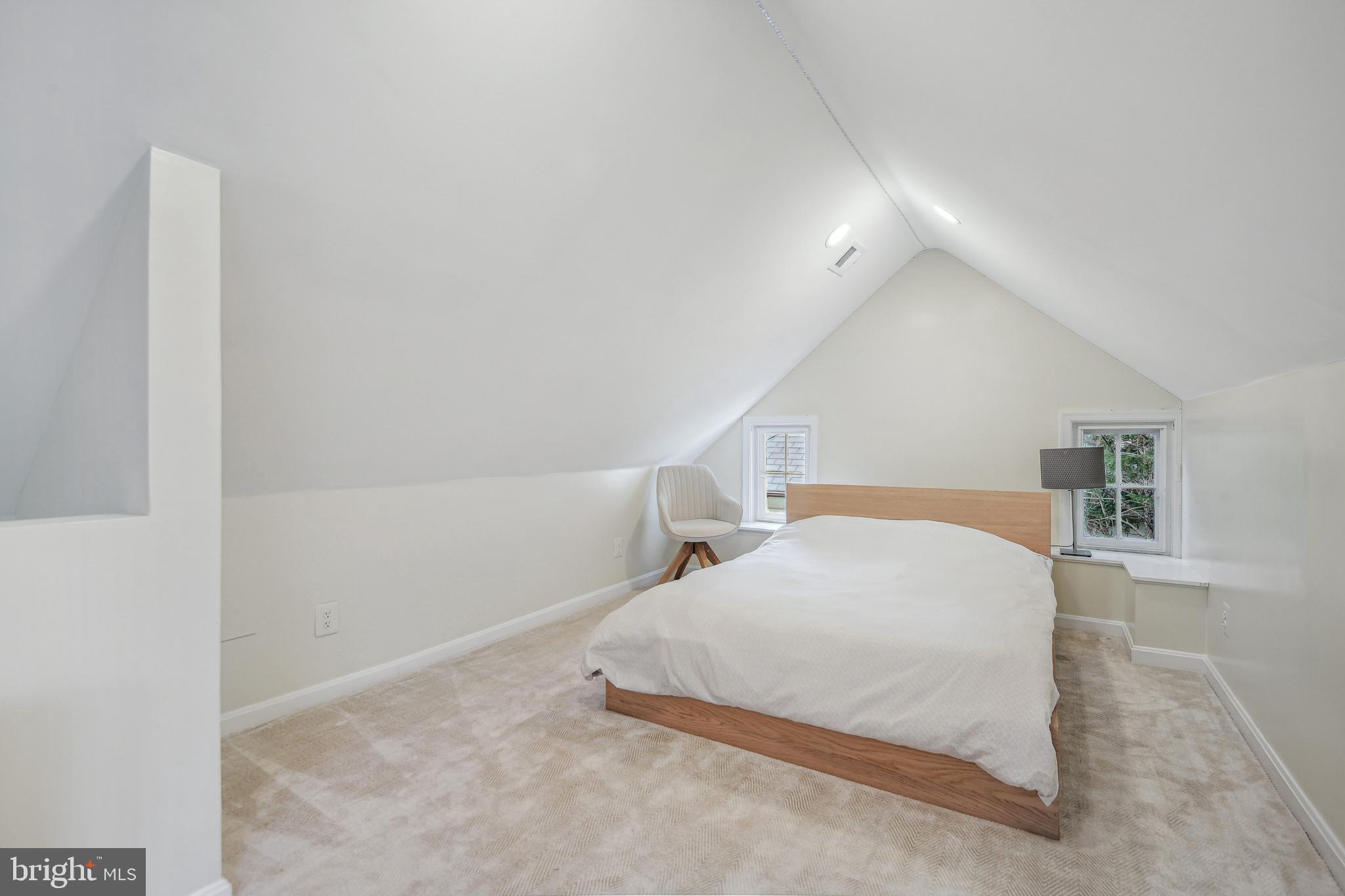 CHEVY CHASE - Residential