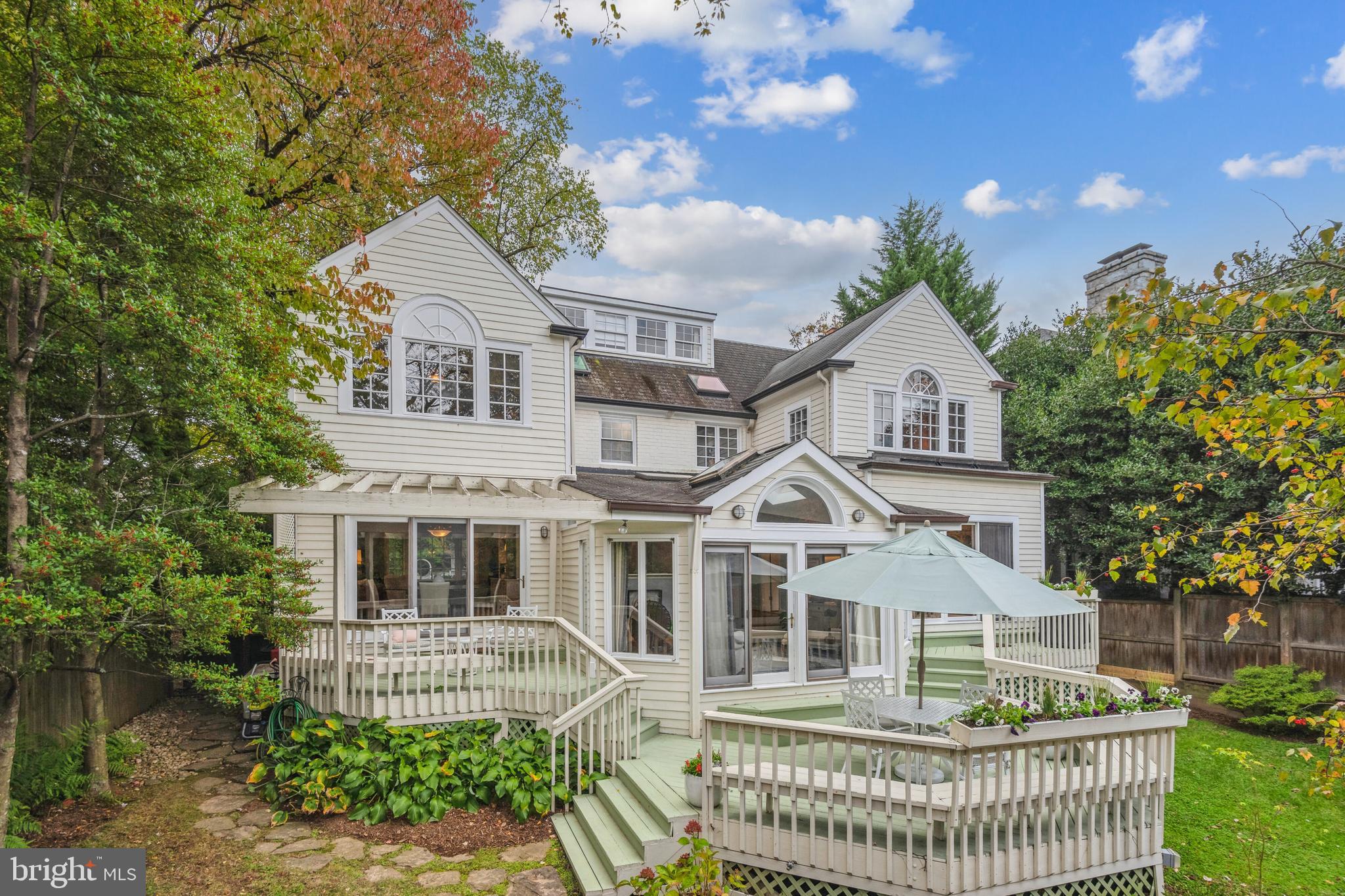 CHEVY CHASE - Residential