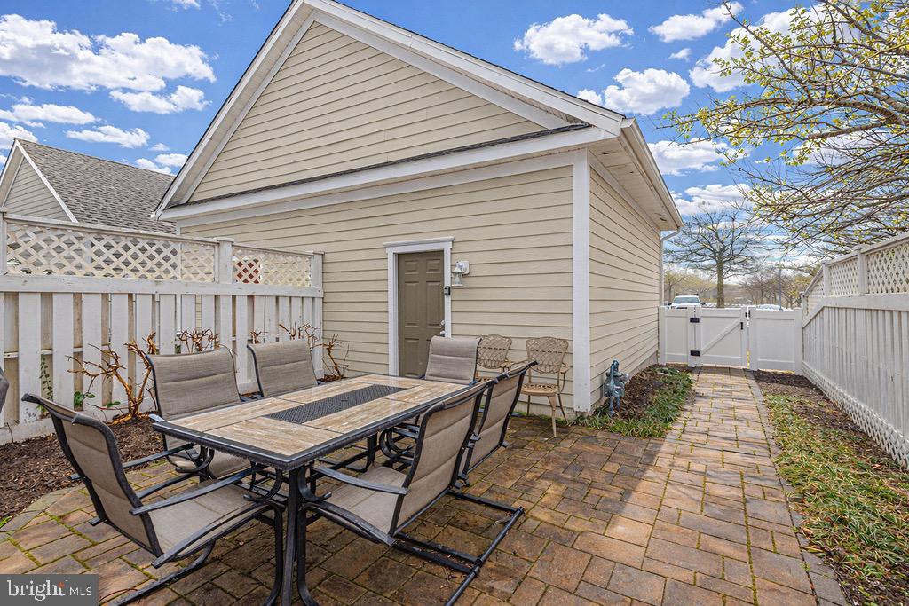 BEAR TRAP - Residential