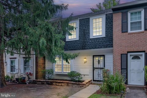 920 WINDSOR COURT STERLING VA 20164