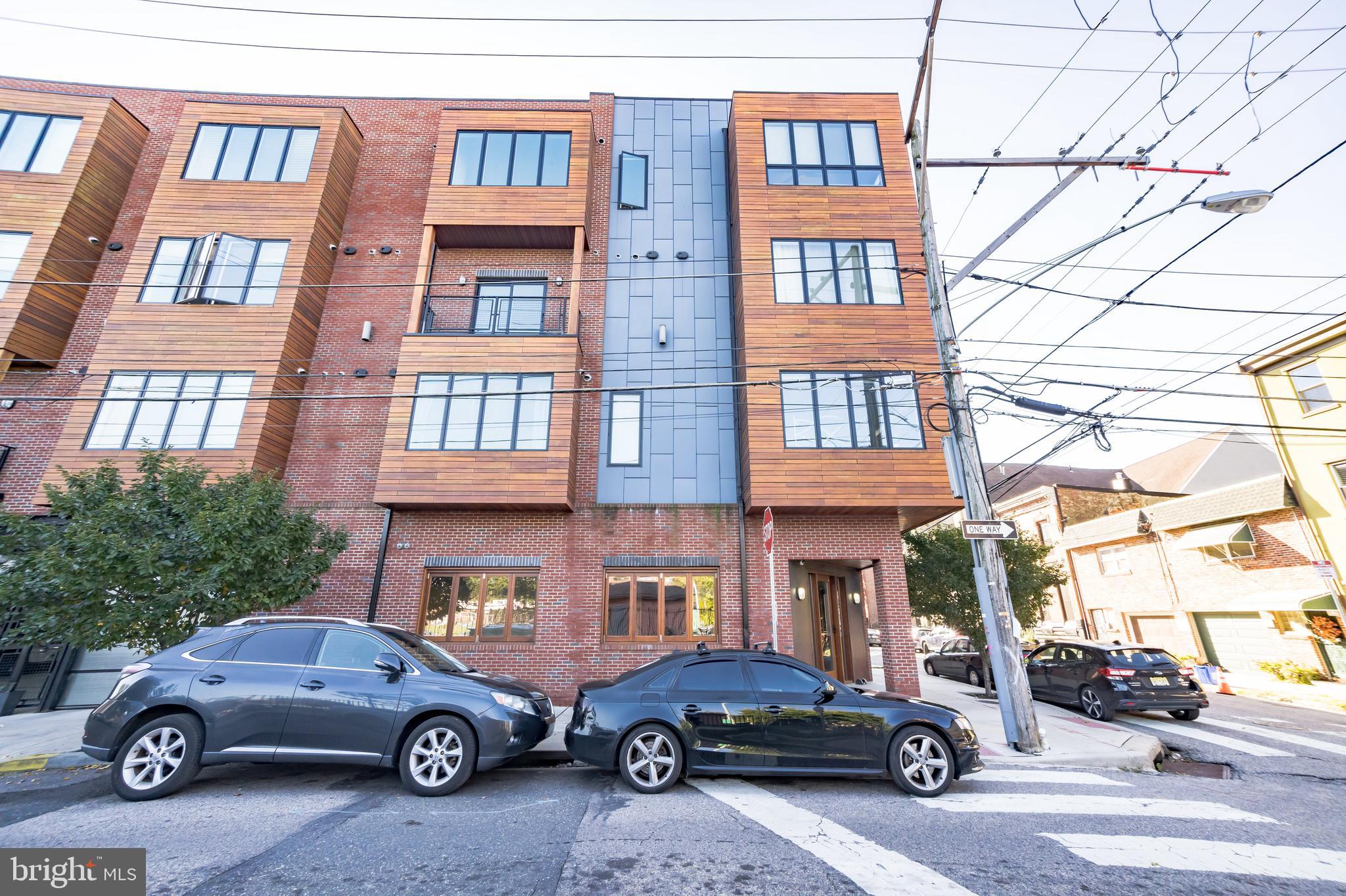 FISHTOWN - Commercial Sale