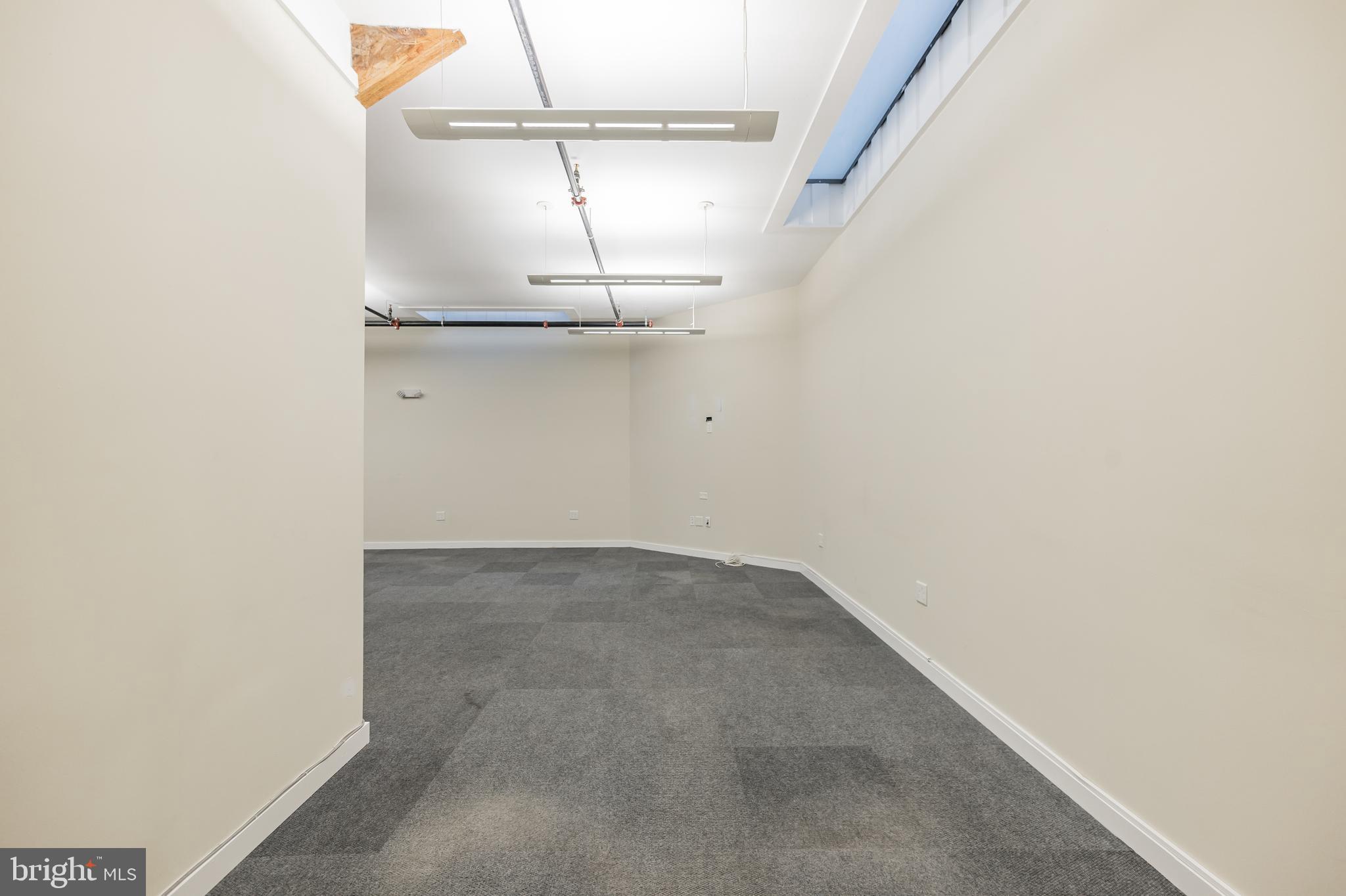 FISHTOWN - Commercial Sale