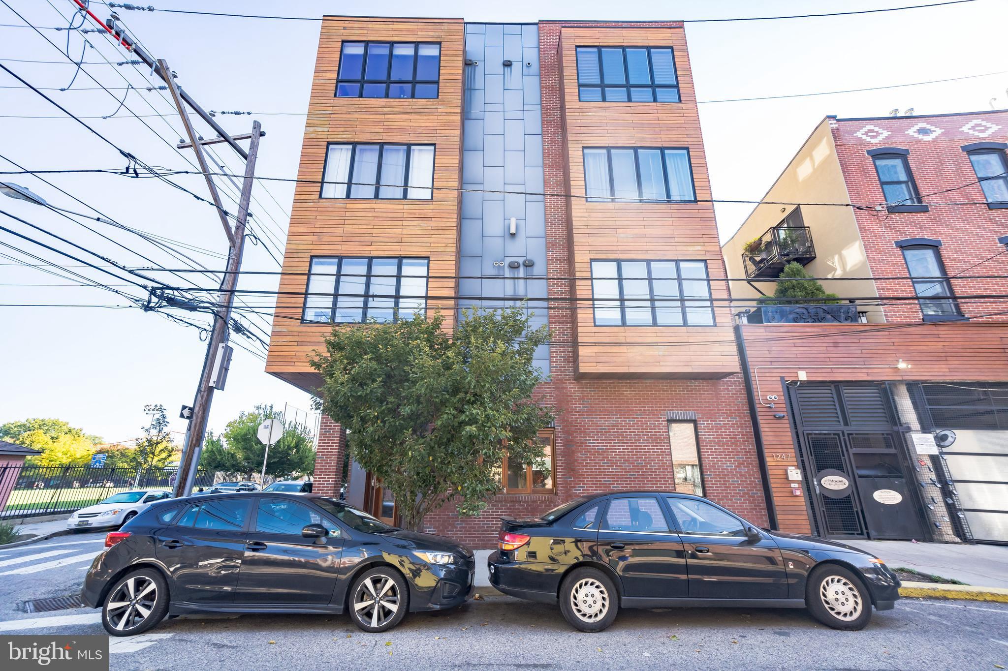 FISHTOWN - Commercial Sale