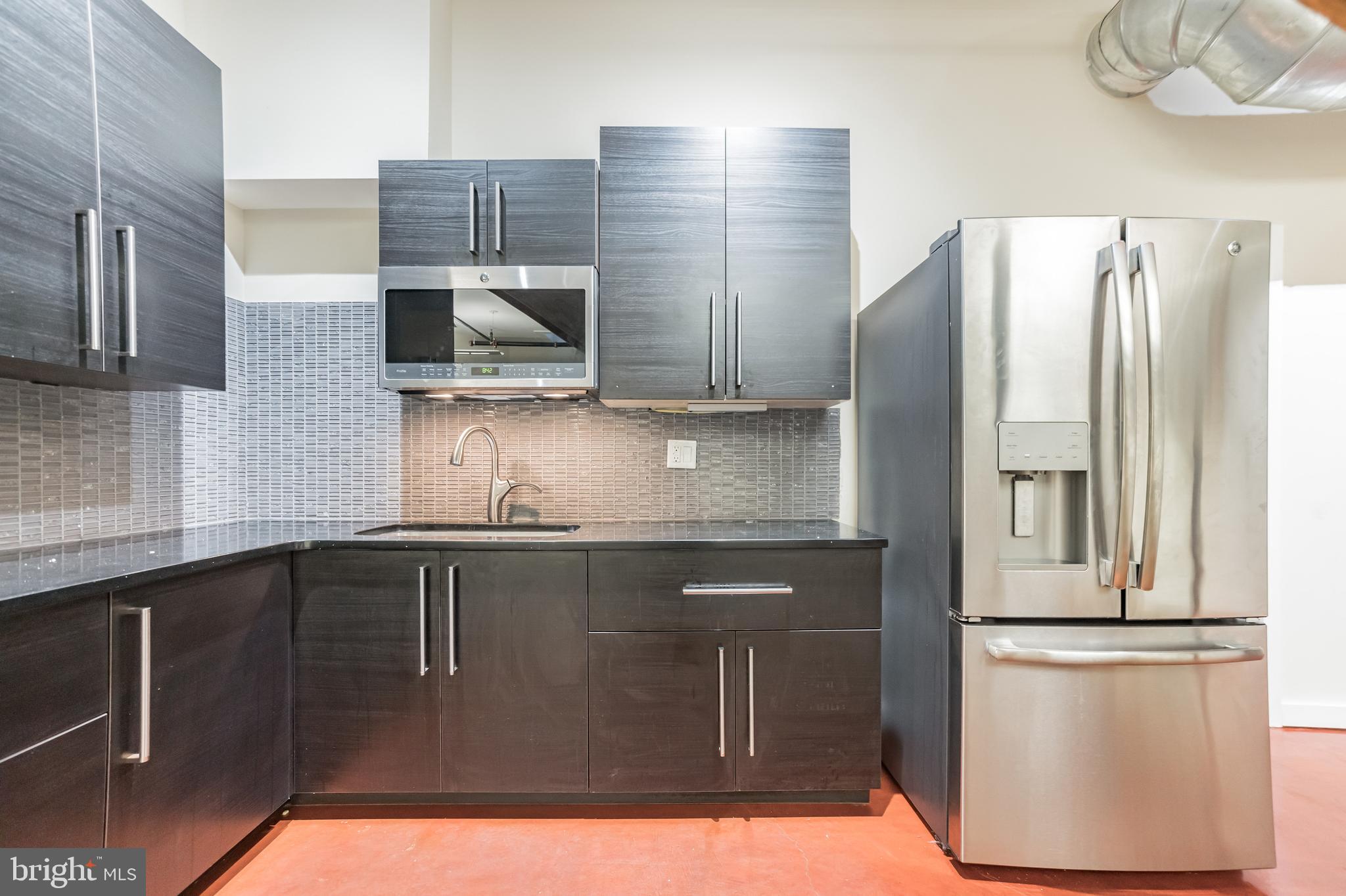FISHTOWN - Commercial Sale
