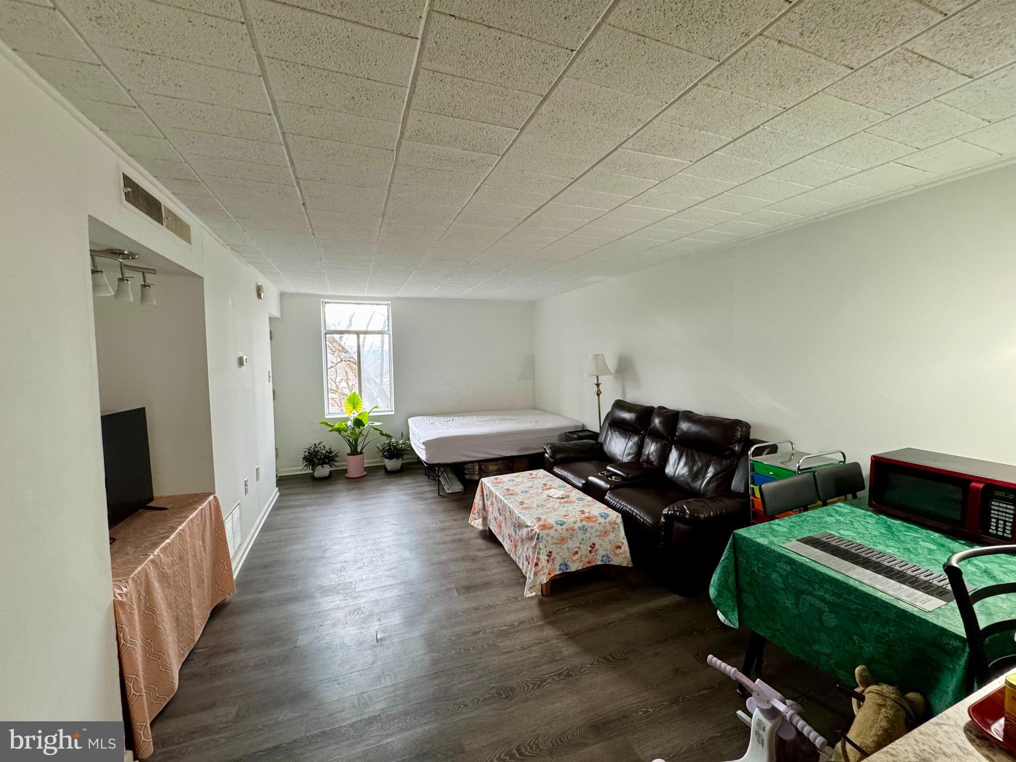 PEPPER MILL - Residential