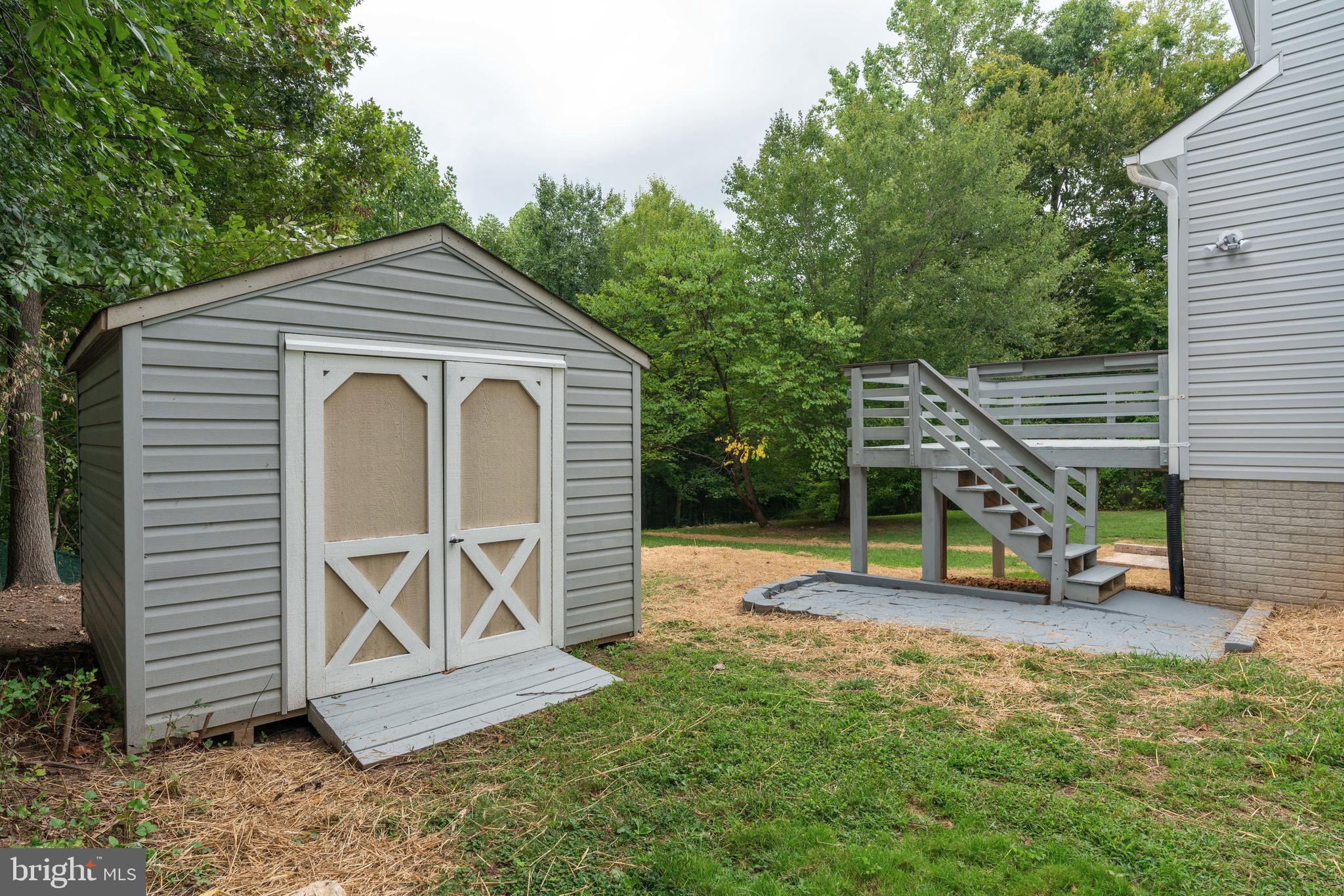 QUEENSDALE ESTATES - Residential