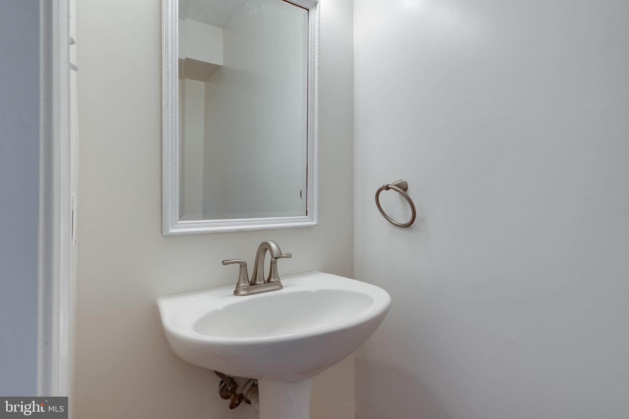 QUEENSDALE ESTATES - Residential