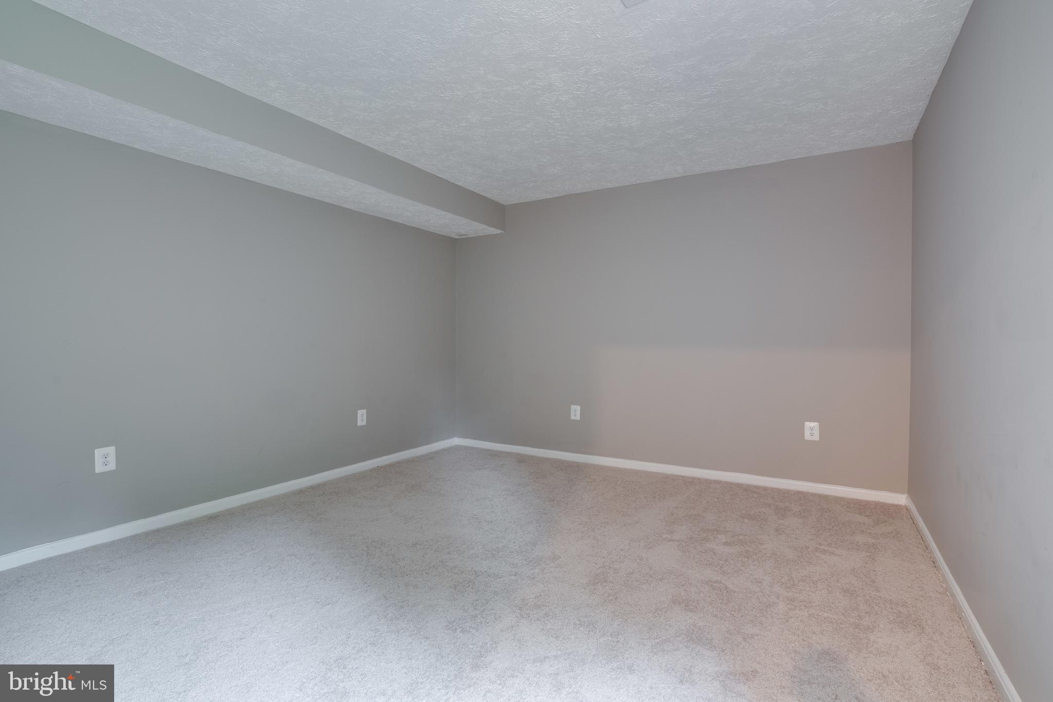 QUEENSDALE ESTATES - Residential