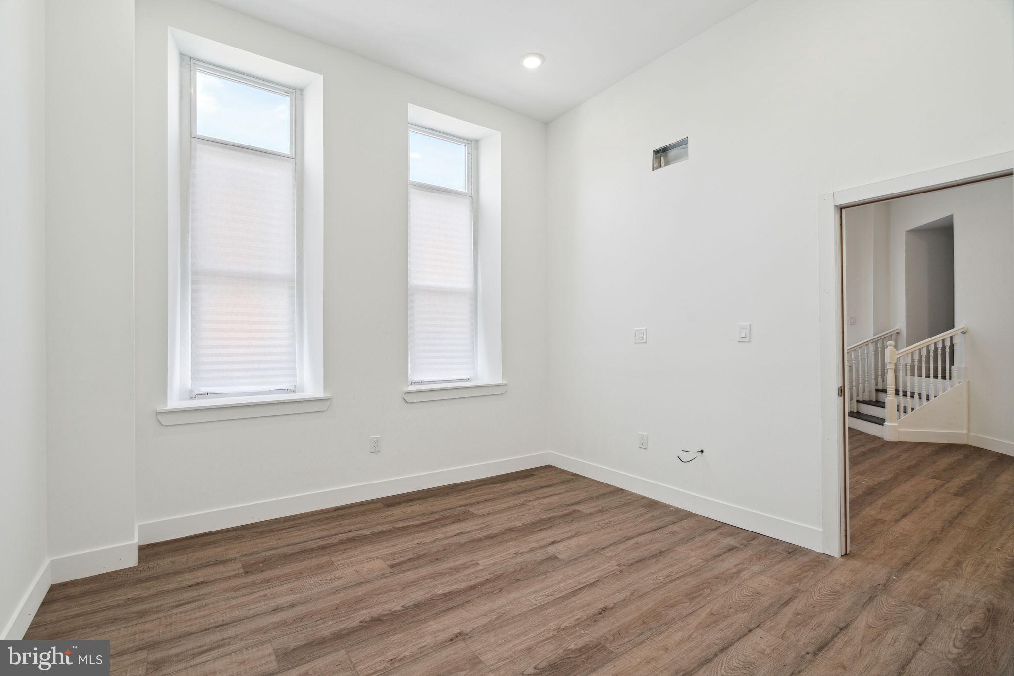 ROXBOROUGH - Residential Lease