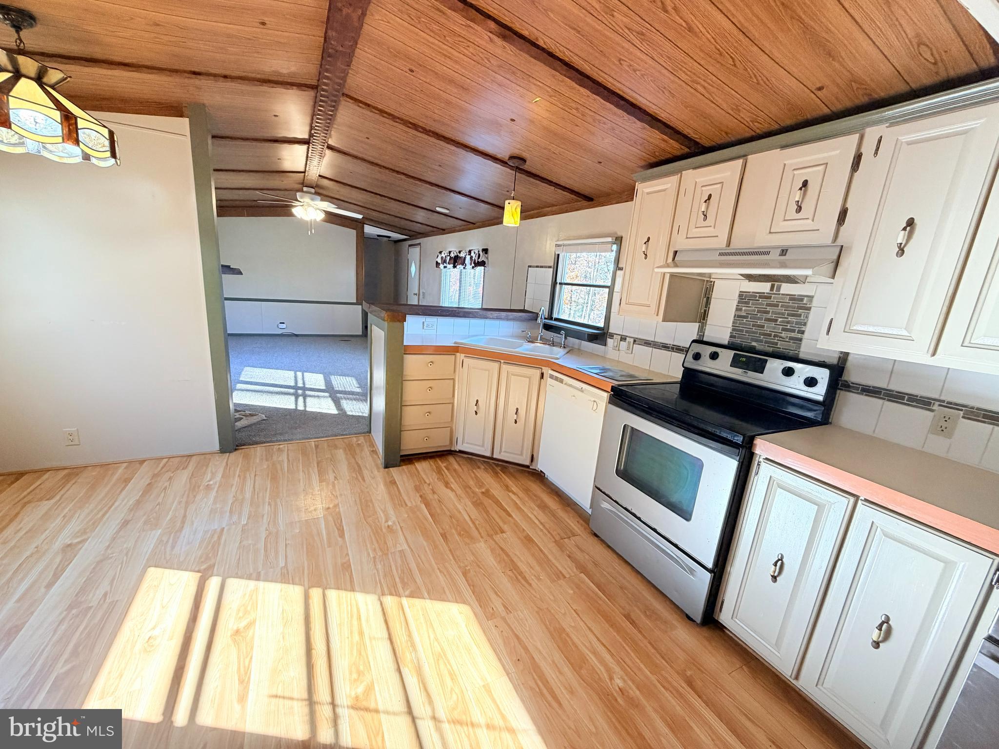 NEWPORT - Residential