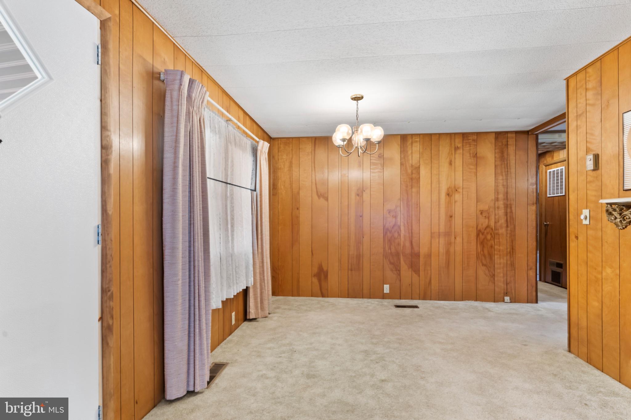 1618 BUCHANAN TRL