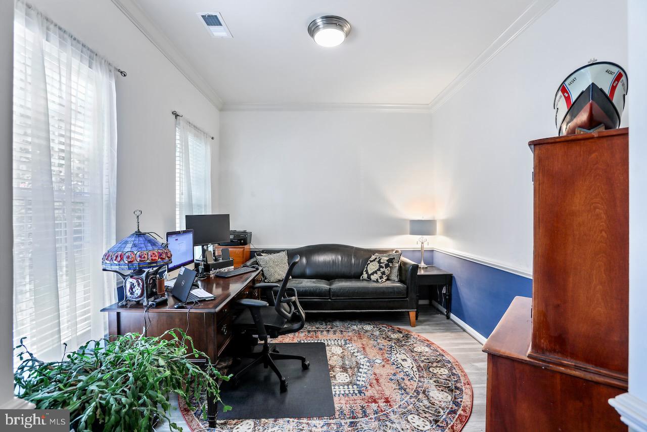 SOUTH RIDING - Residential