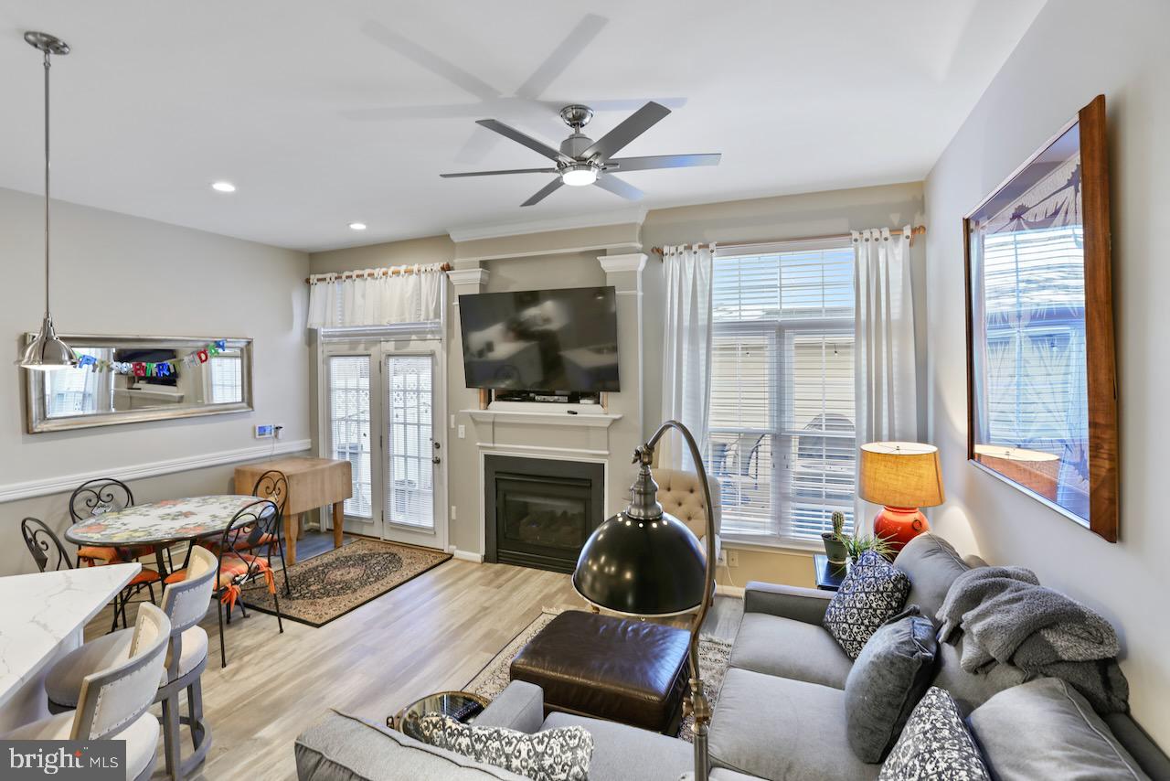 SOUTH RIDING - Residential