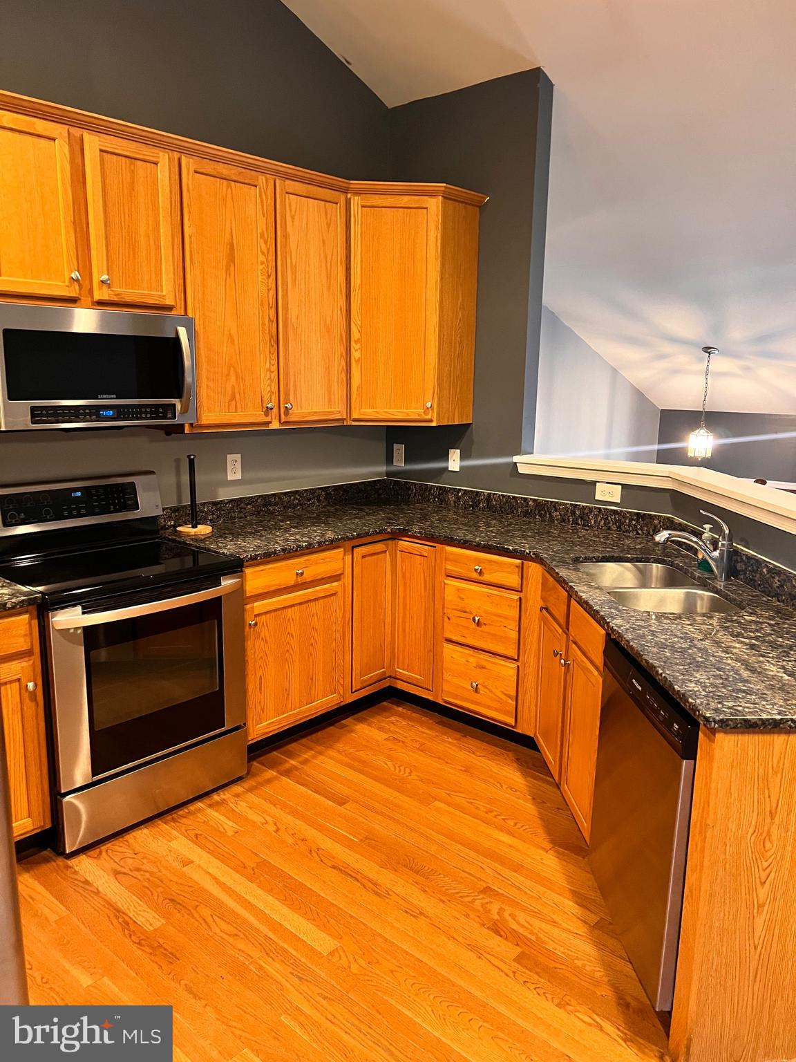 BRIDGETOWN ESTATES - Residential Lease