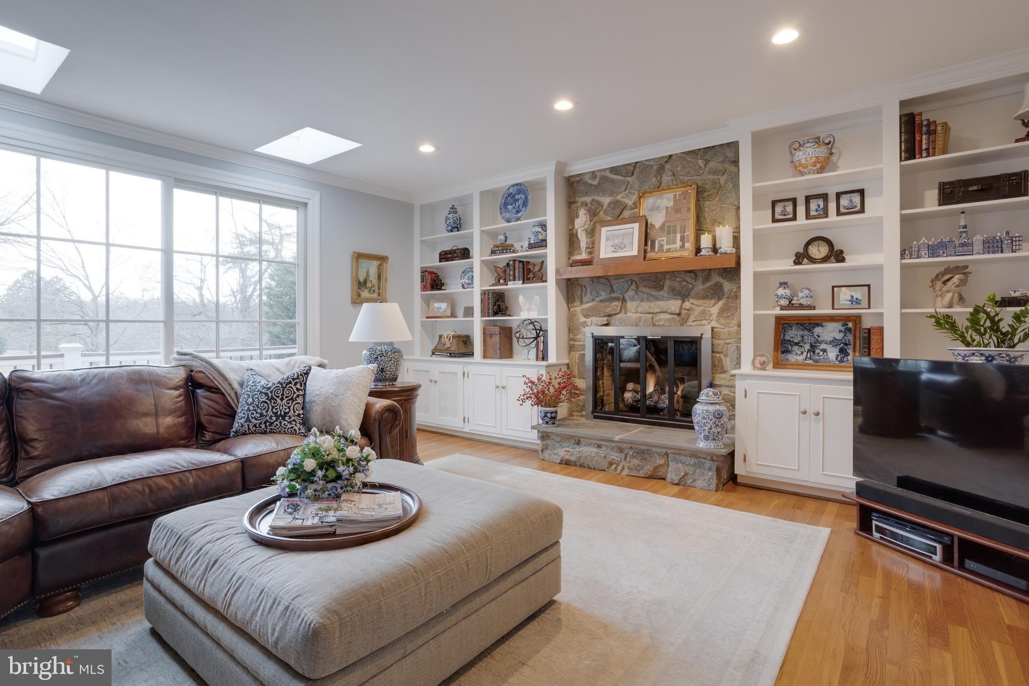 NORTH HILL - Residential