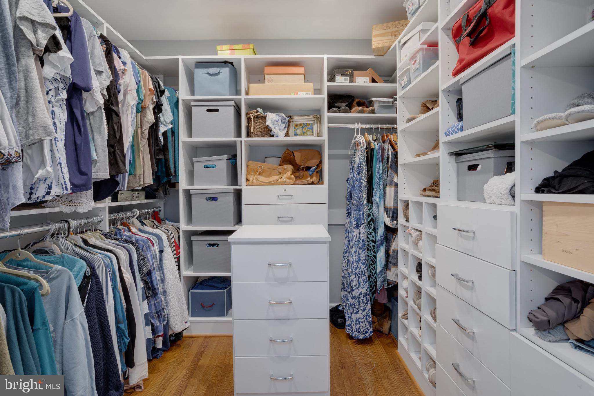 NORTH HILL - Residential